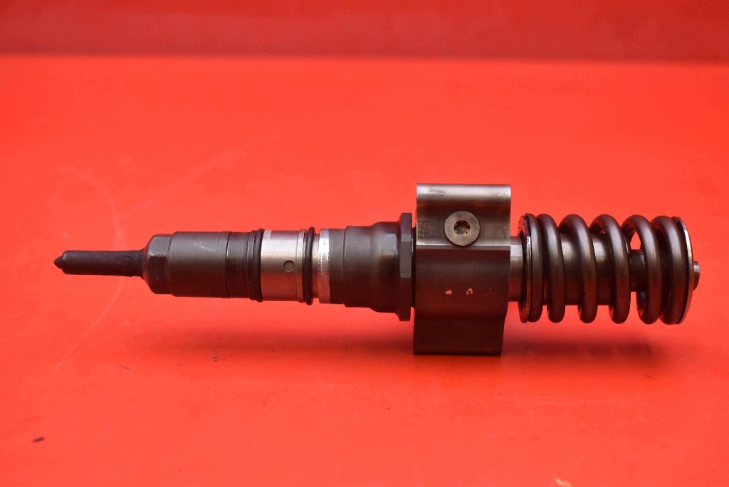 einspritzdüse einspritzdüse 03G130073T VW PASSAT B6 2.0 TDI 170 KM 05-10
