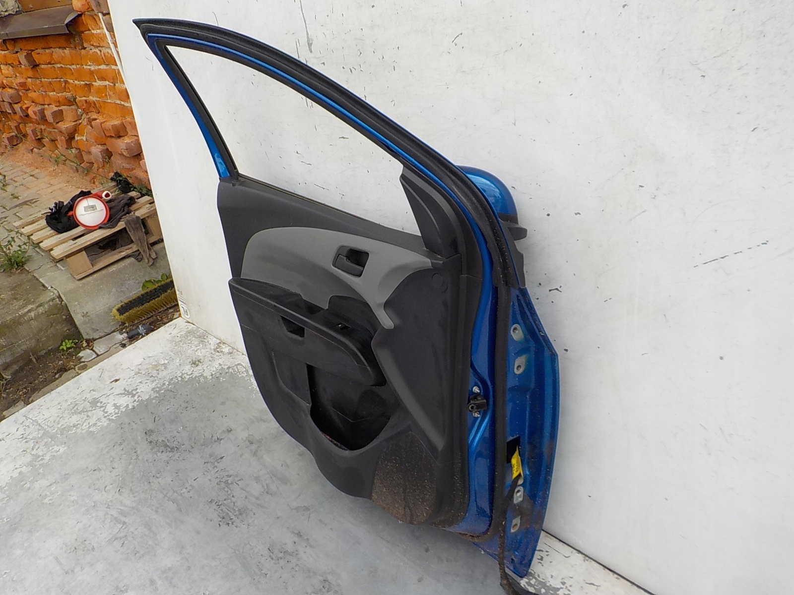 908 CHEVROLET AVEO II T300 5D door left front