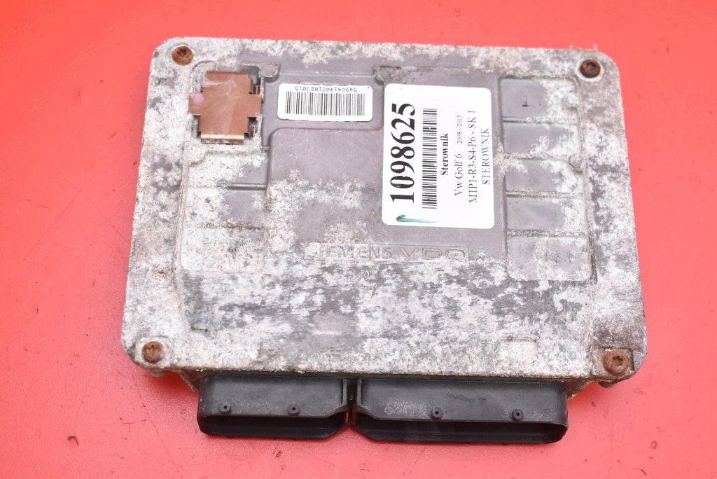 control unit computer of the engine 06A906033JF VW GOLF 6 VI 1.6 8V 102 KM 08-15