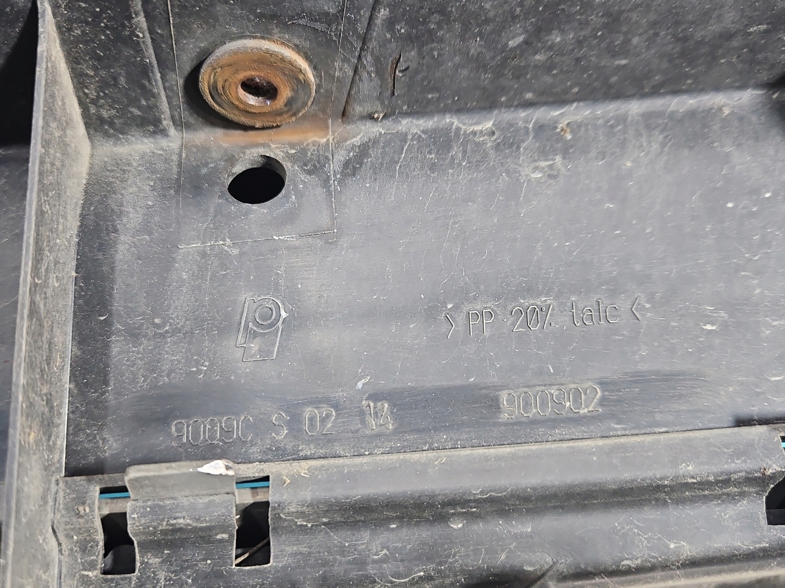 решетка радиатора CITROEN C8