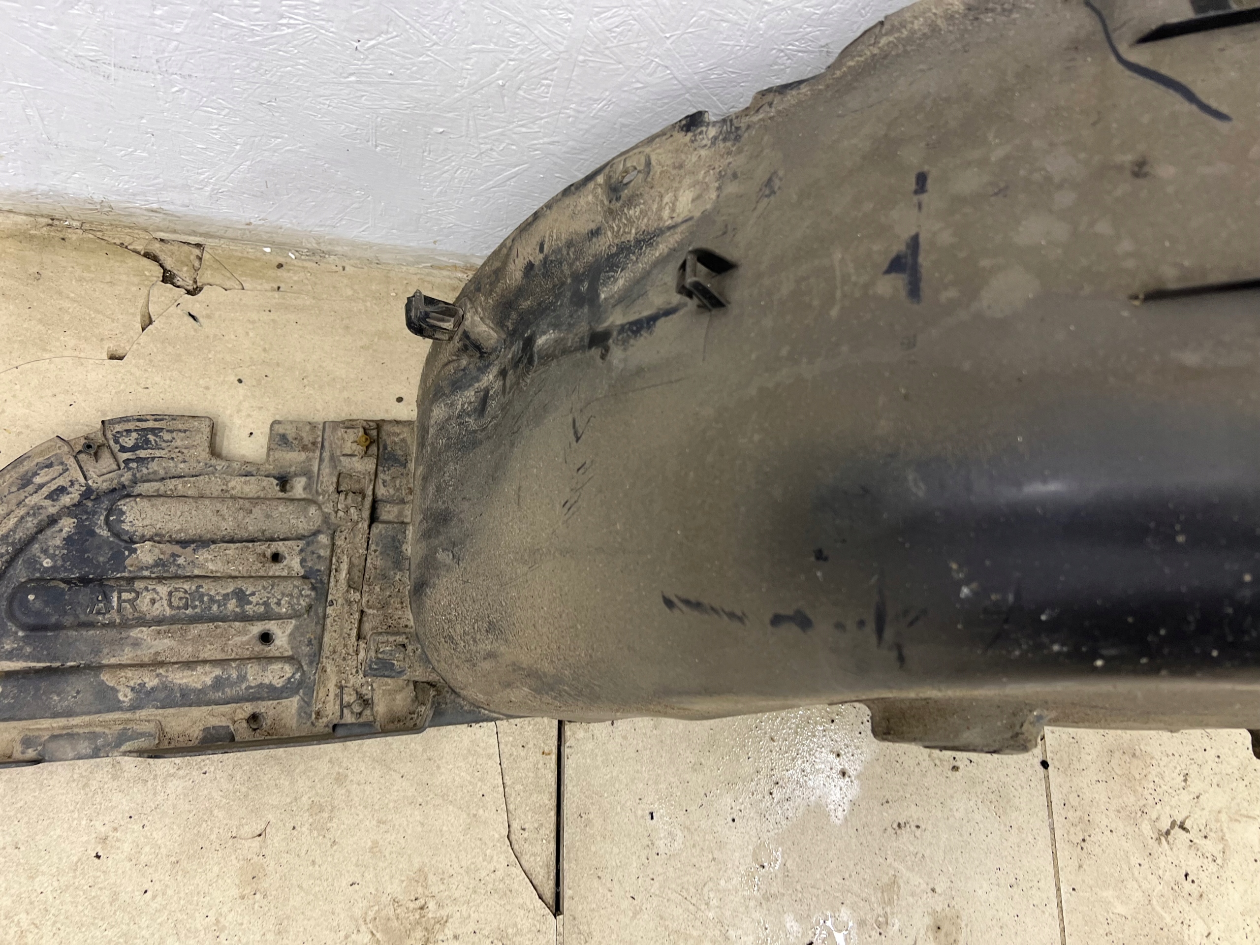 mudguard left rear part cover Wneki wheels VIVARO C JUMPY III EXPERT 9810967980D