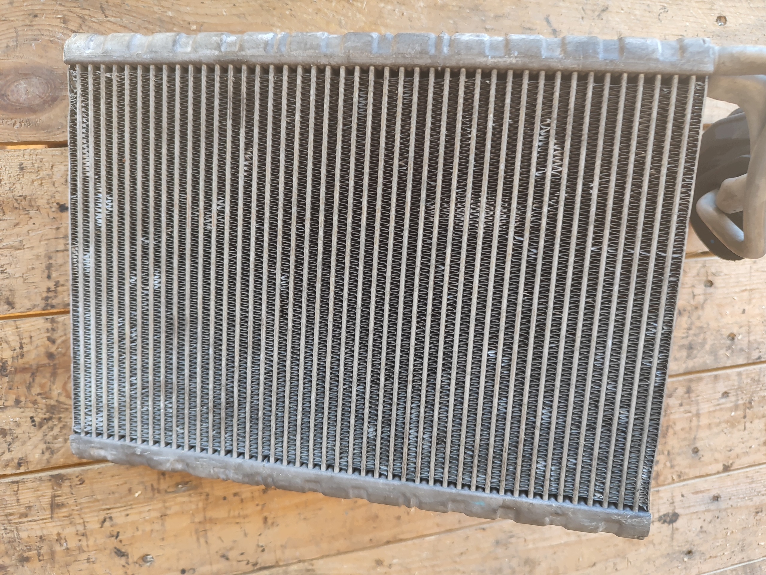 Radiateur climatisation AUDI A4 H1405007