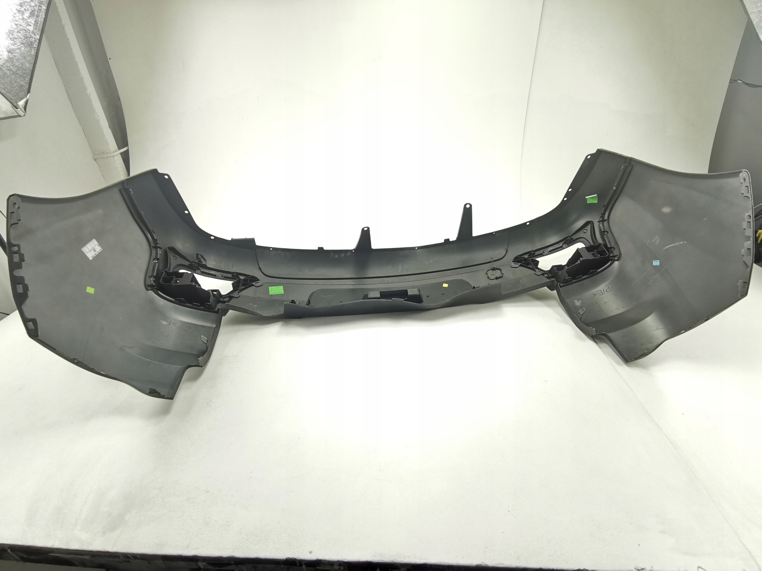 Paraurti posteriore PEUGEOT 3008 e 2009-2016 / 9684964277