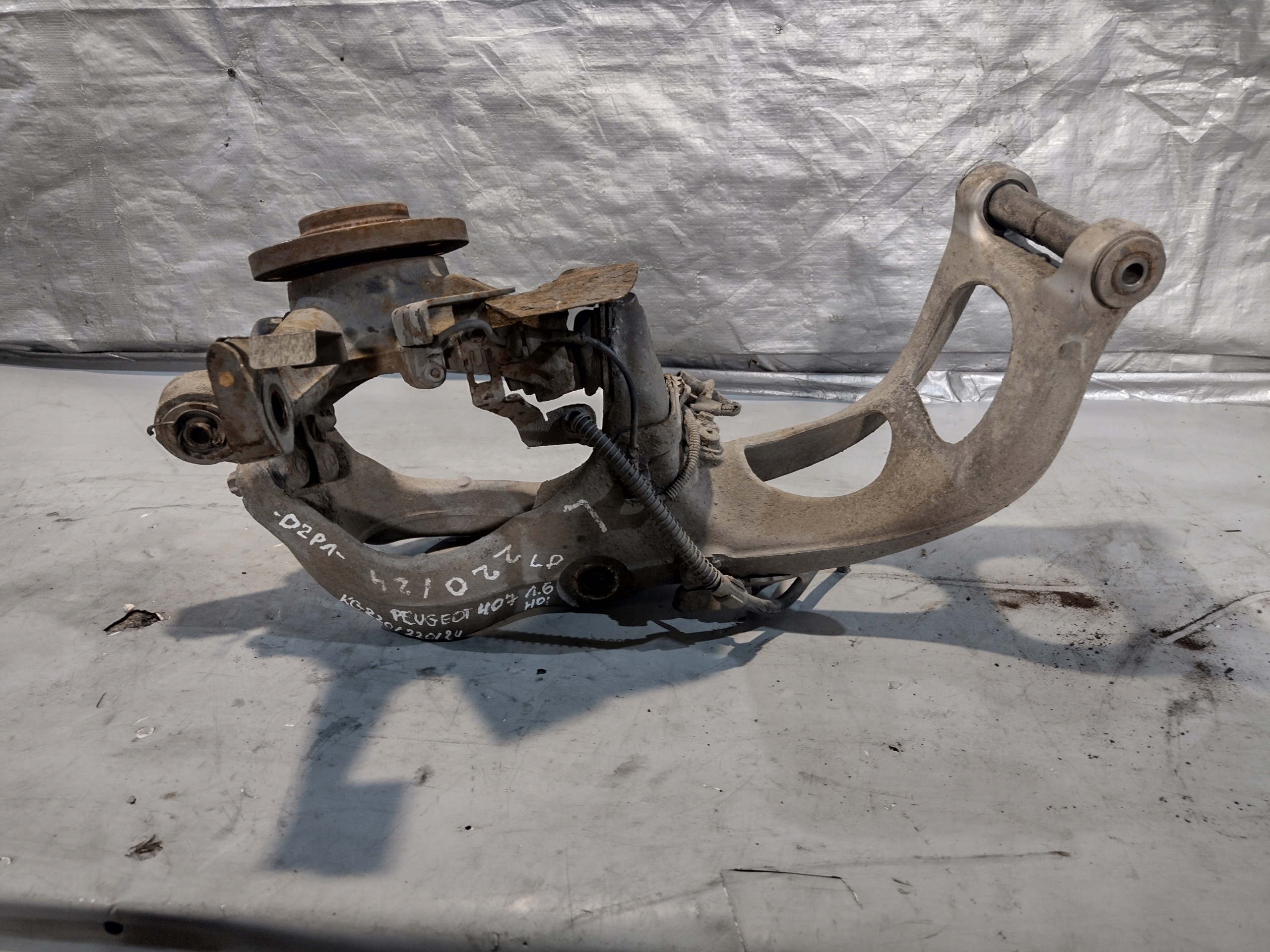 swing arm left front Peugeot 407 1,6HDI