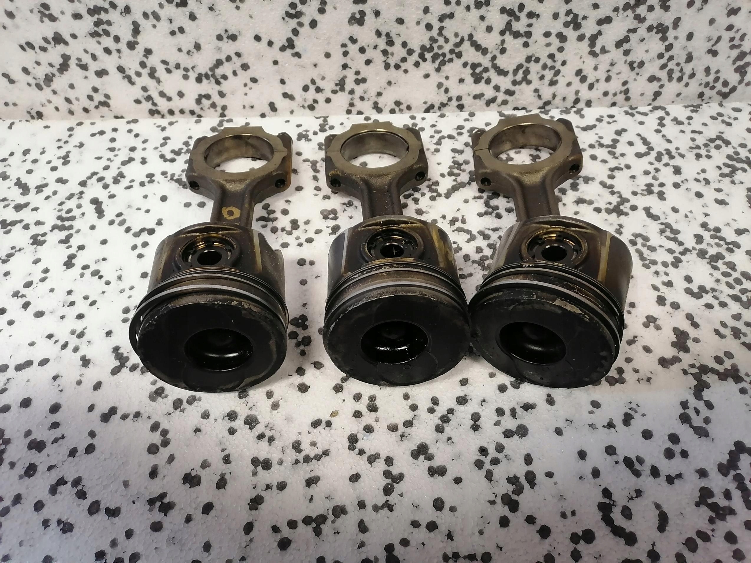 Piston Pistons Bielle OPEL 1.9 120 KM