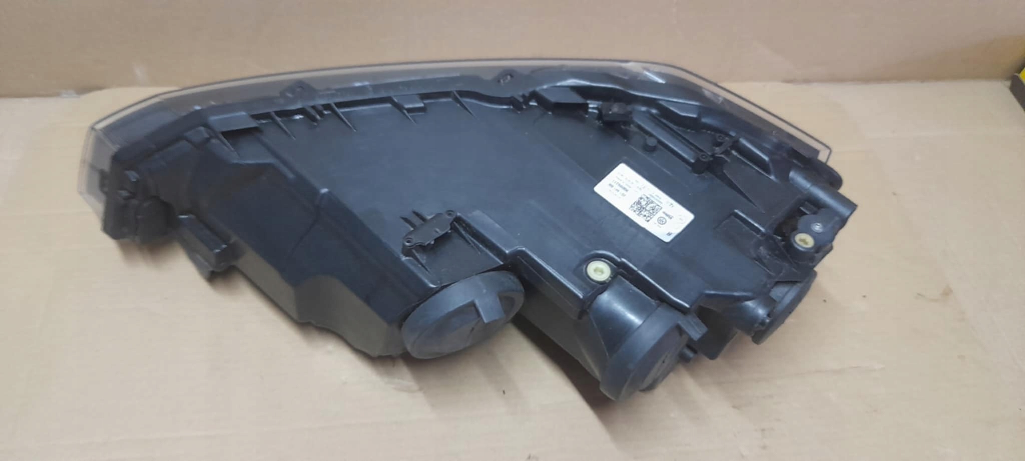 light right front VW POLO VI 2017- 2G1941006