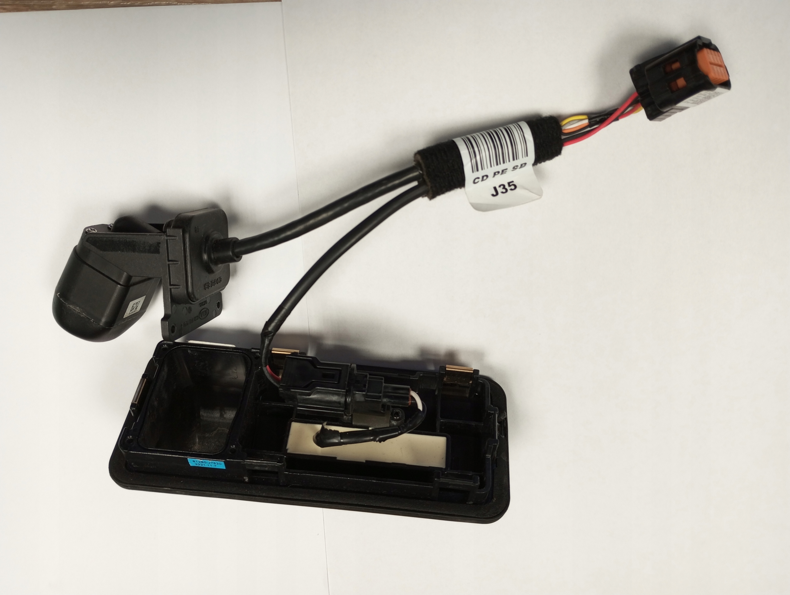 KAMERA COFANIA KLAPY KIA CEED III 99241-J7350 Numer katalogowy producenta 99241-J7350