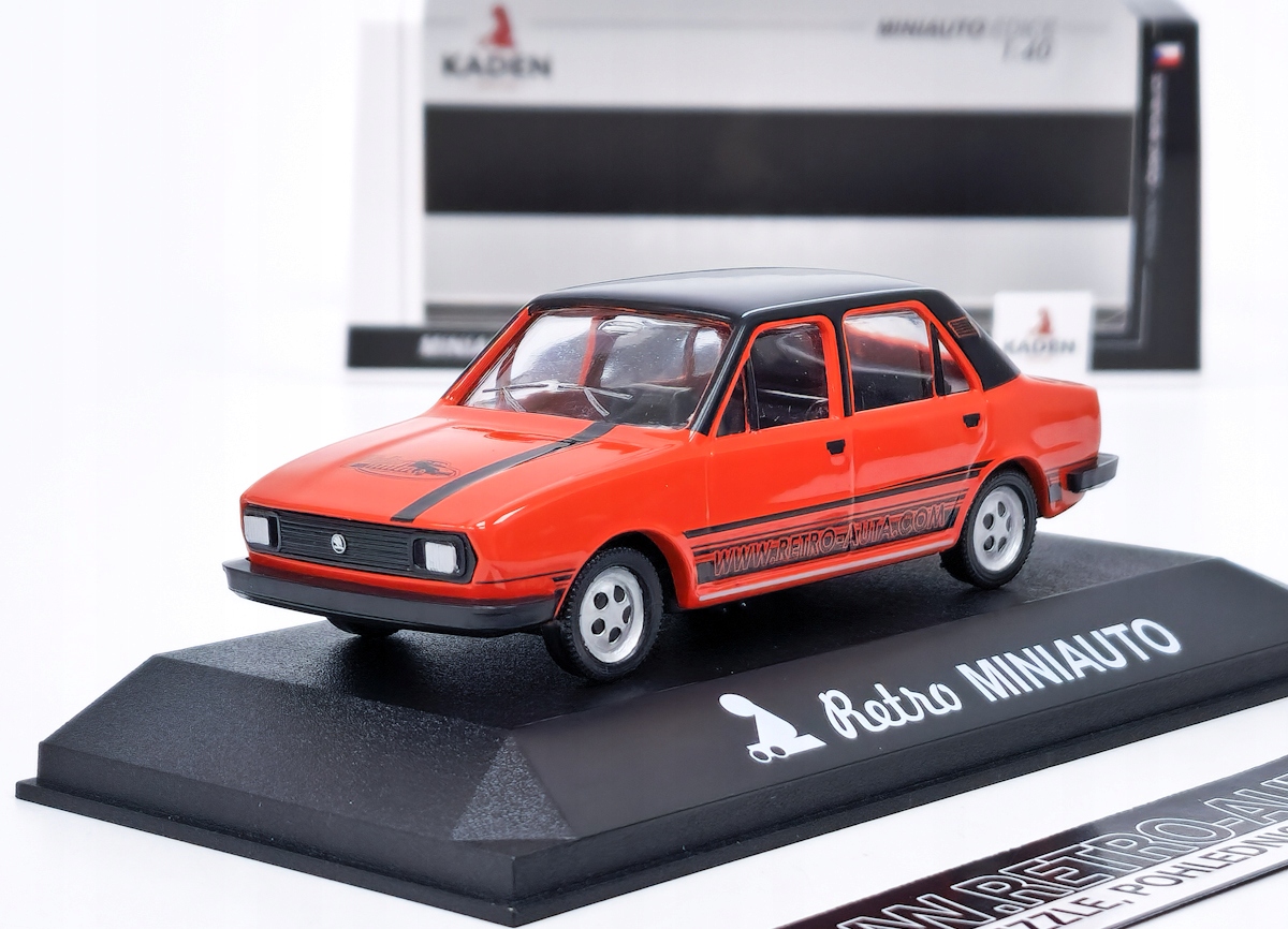 Retro Miniauto 1 Retro-Auta Červené Kaden 1:40