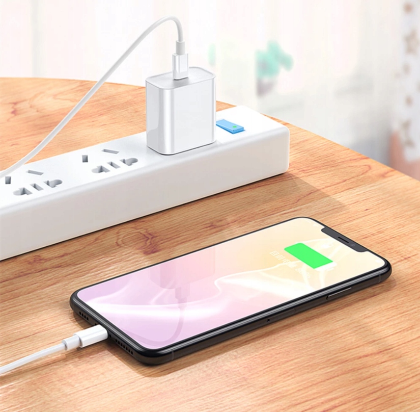 SZYBKA ŁADOWARKA ZASILACZ 20W DO APPLE IPHONE Stan opakowania oryginalne
