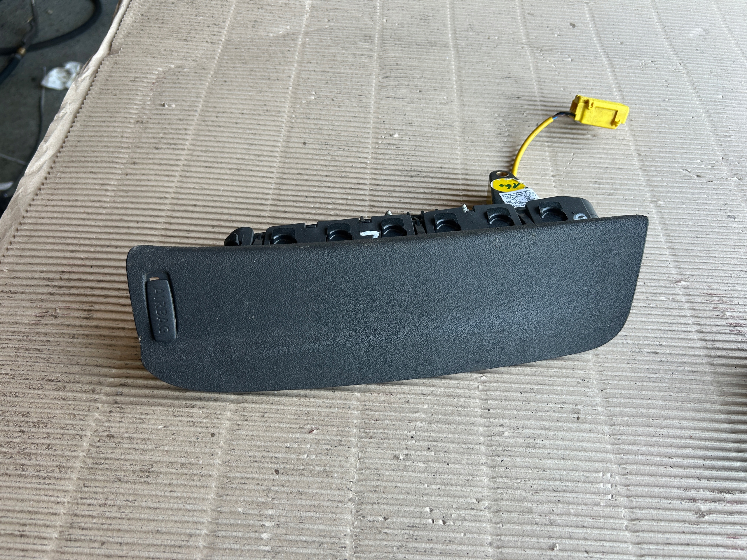 VW GOLF V PLUS Seitenairbag links heck 5M0880441B