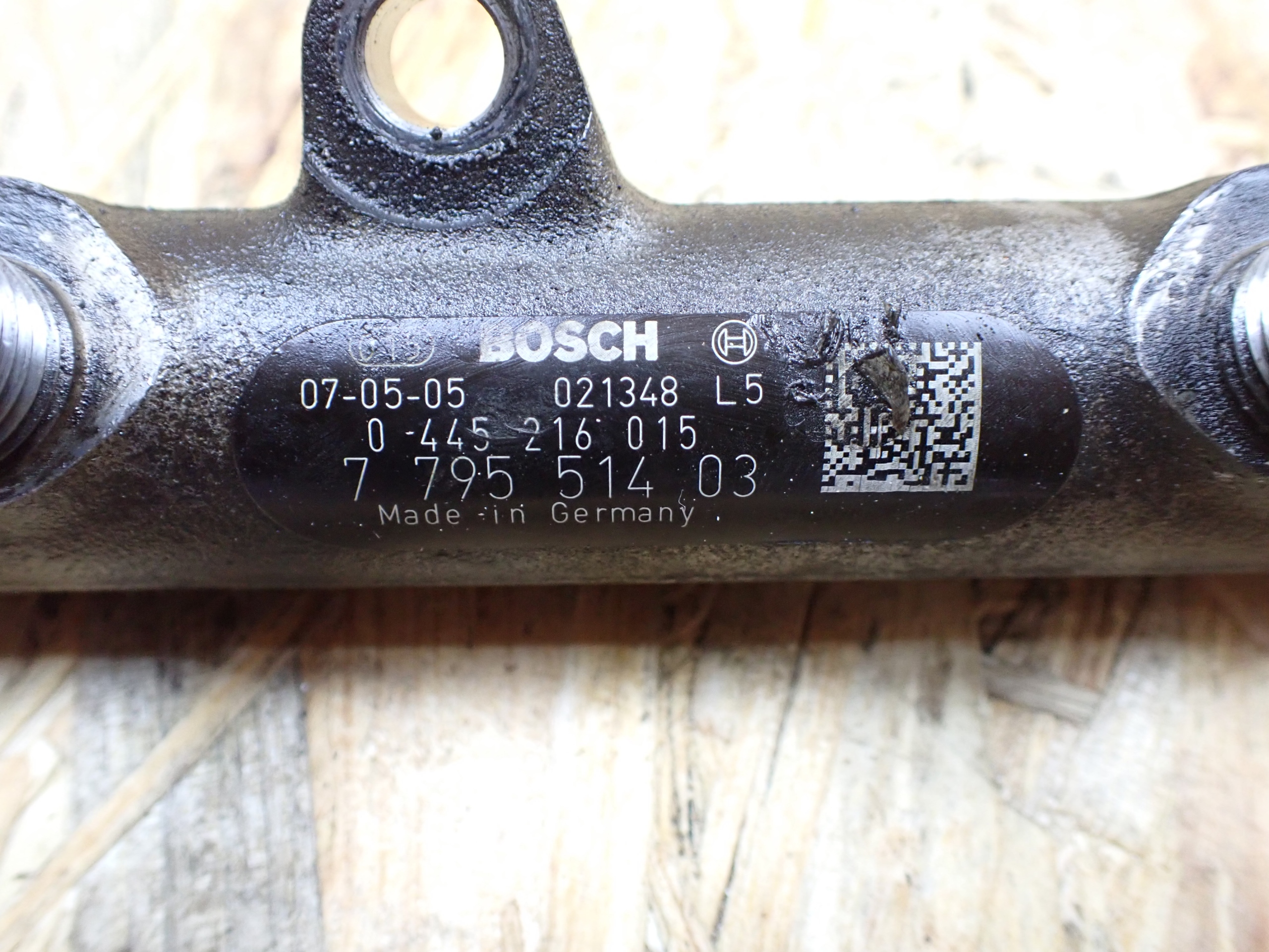 топливная рейка X5 E70 3.0 Дизель европа 0445216015