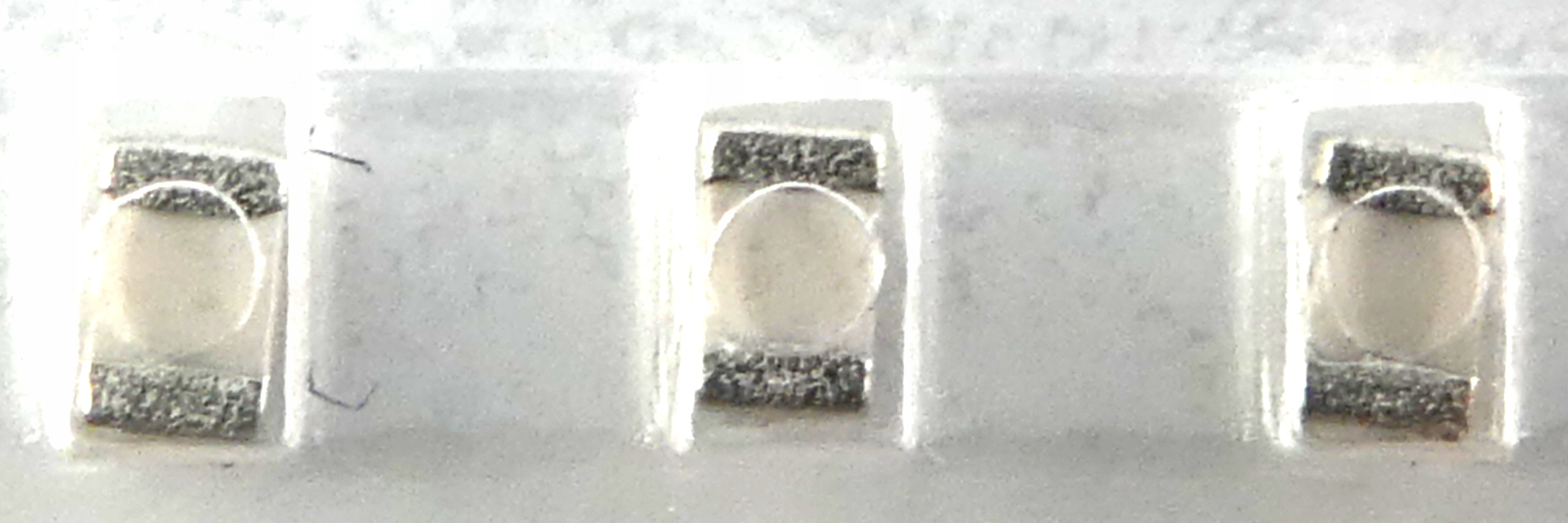 

Ceramiczny 47pF 5% 50VDC 100szt.