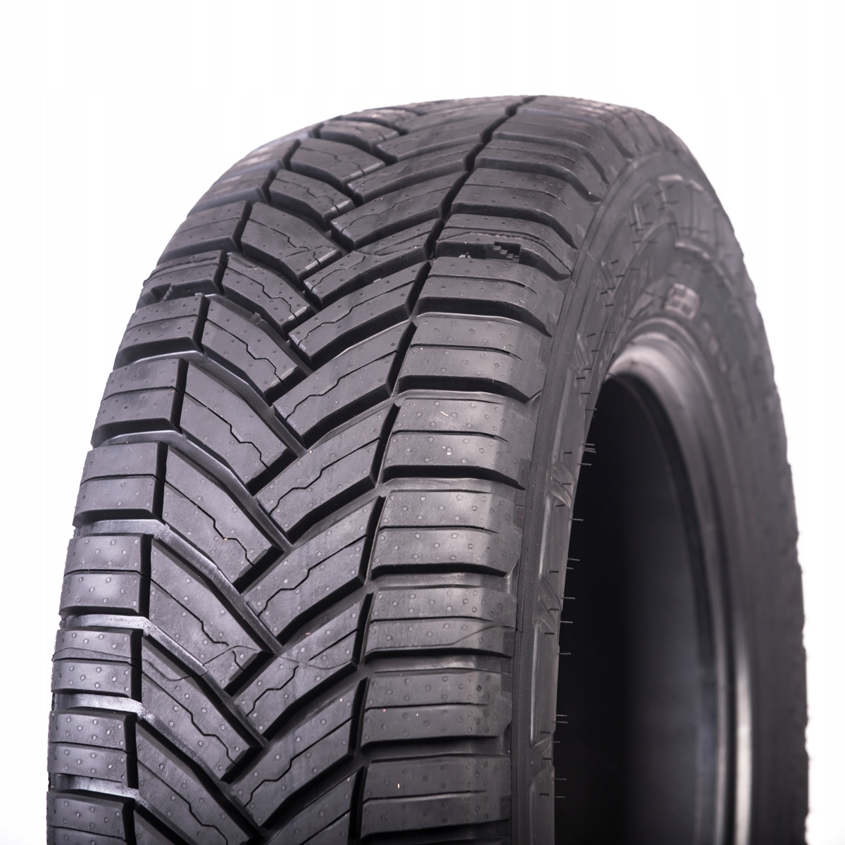 4X шини 225 / 70R15 Michelin AGILIS CrossClimate