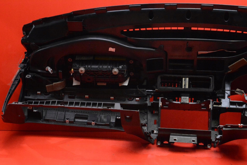 dashboard instrument panel console cockpit airbag EU VW PASSAT B7 10-15