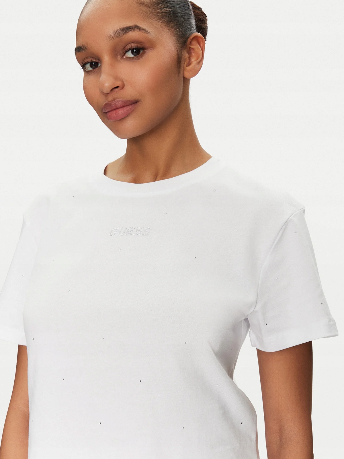 Dámské triko Guess Primula Rhinestones Boxy Tee