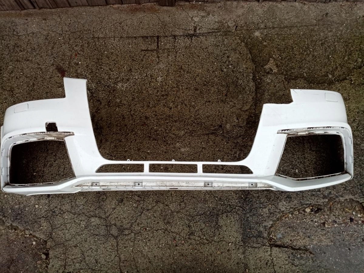 Audi RS3 8P0 zderzak przedni