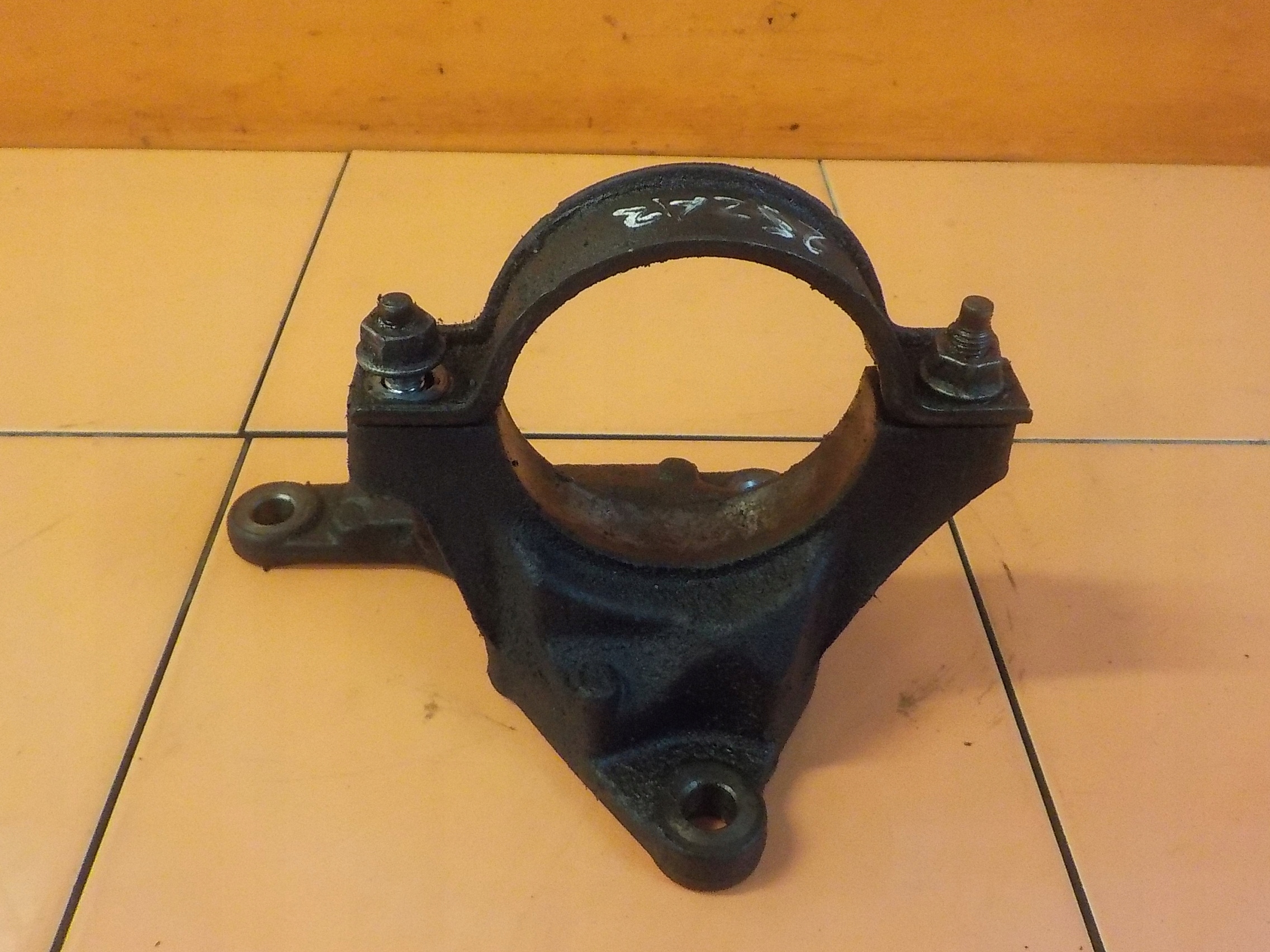 FORD MONDEO MK4 2.0 TDCI 13r 140KM UFBA podpora polosi AV61-3K305-EA Producent części Ford OE