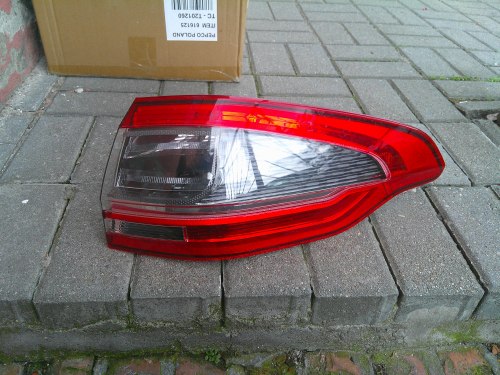 FORD S-MAX MK1 LIFT 10-15 PRAWA TYLNA LAMPA ORYGINAŁ