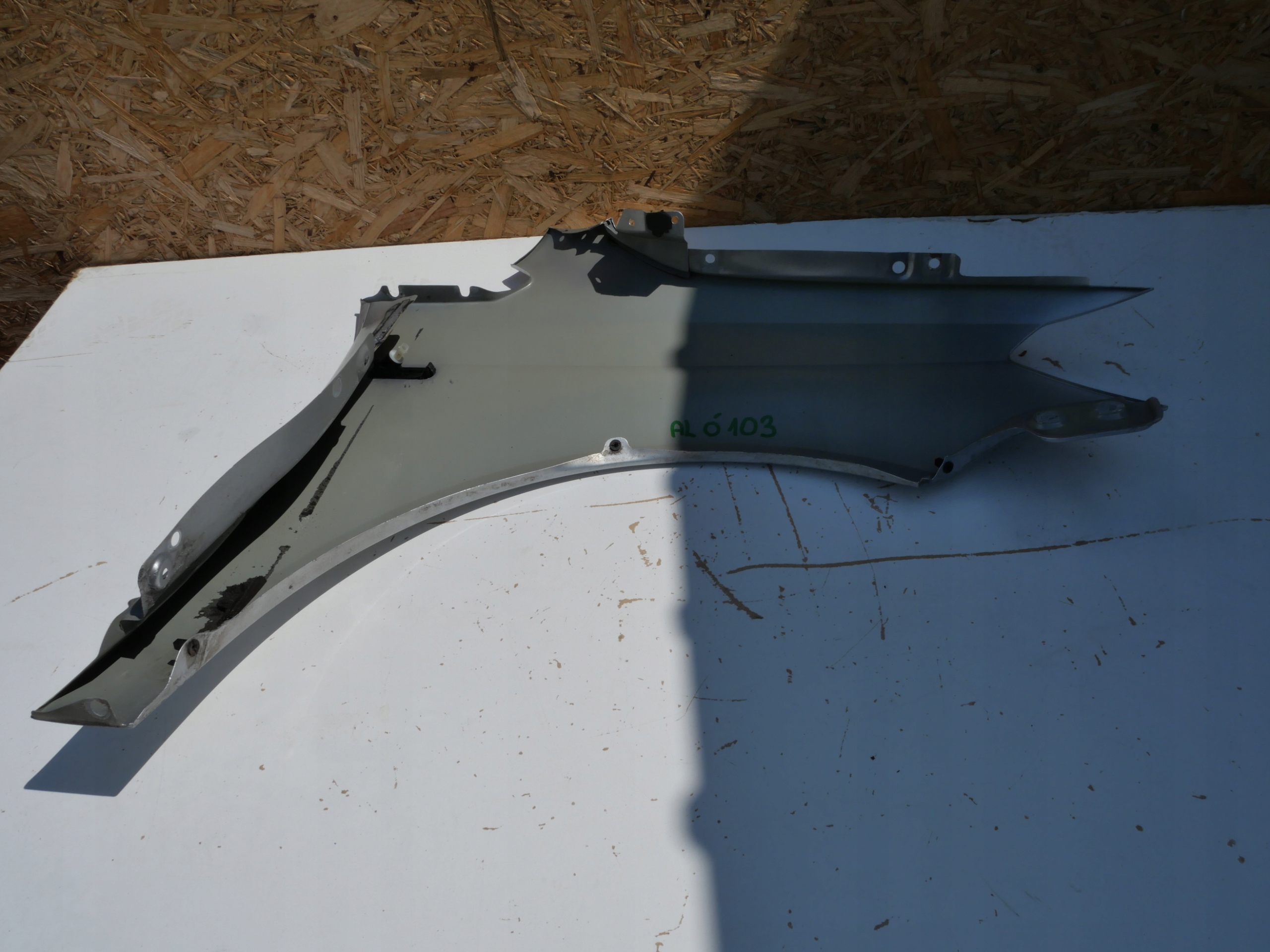 VW CADDY fender left front