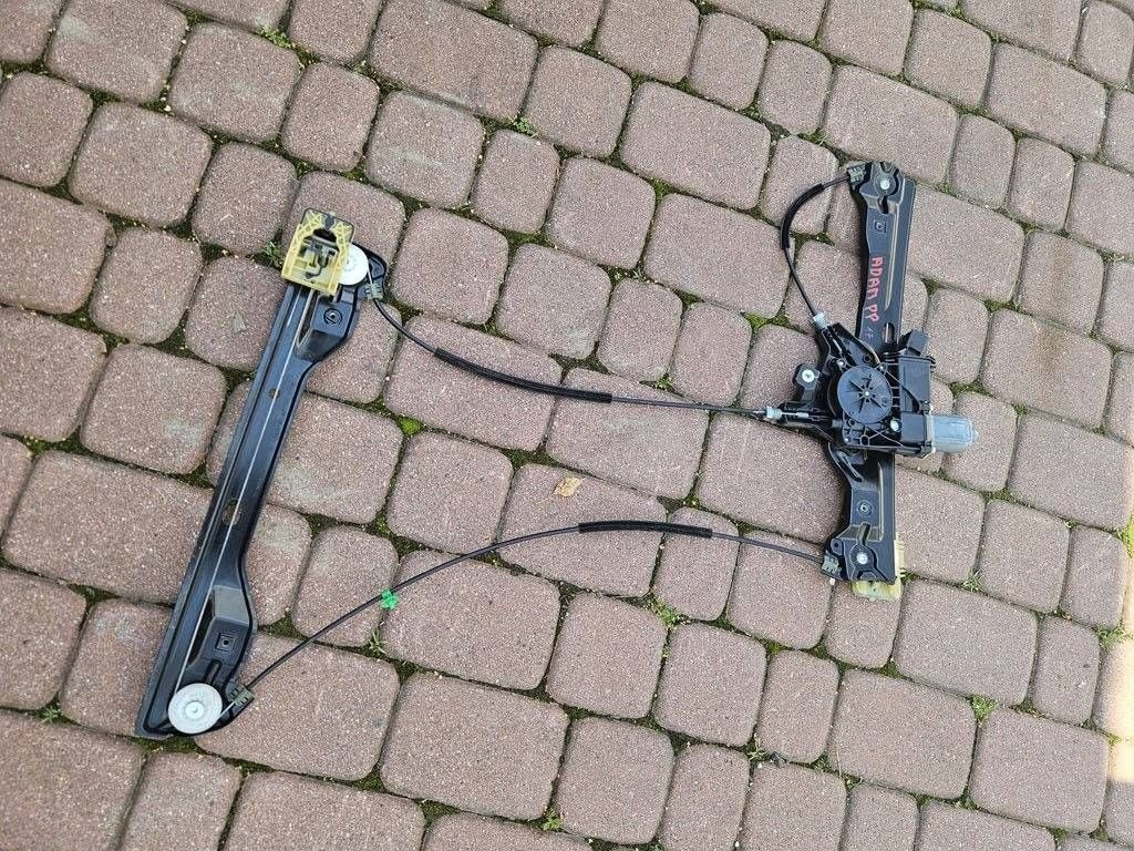 window regulator mechanism front front prawych EU Opel Adam 13350350