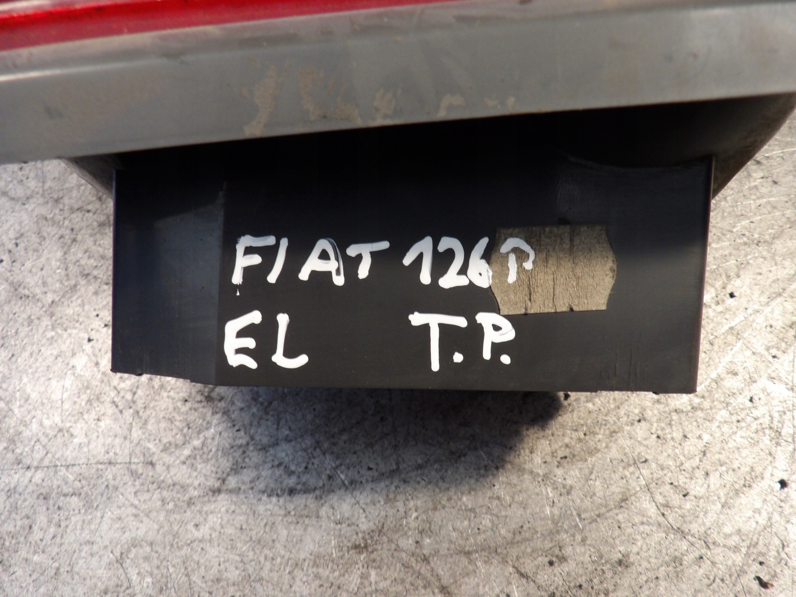 Fiat 126p light rear right 7560963 6541001