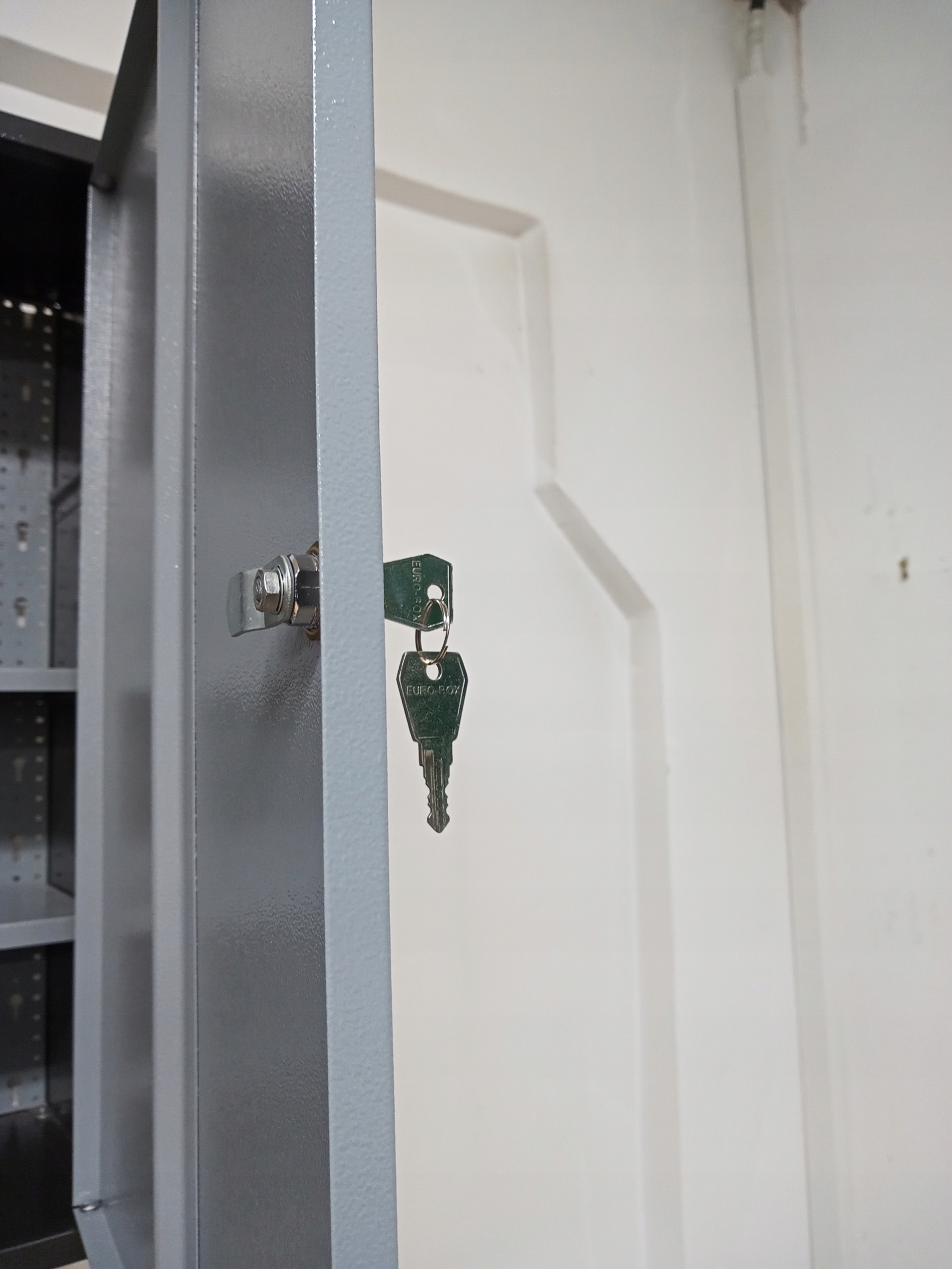 D39235c6413ea2d98c4ce64eae30