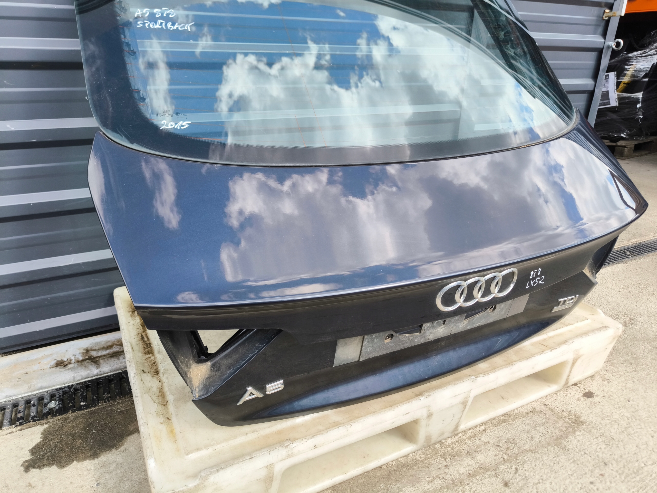 boot doors rear part AUDI A5 8T SPORTBACK LX5R 2008-2016 original !!!