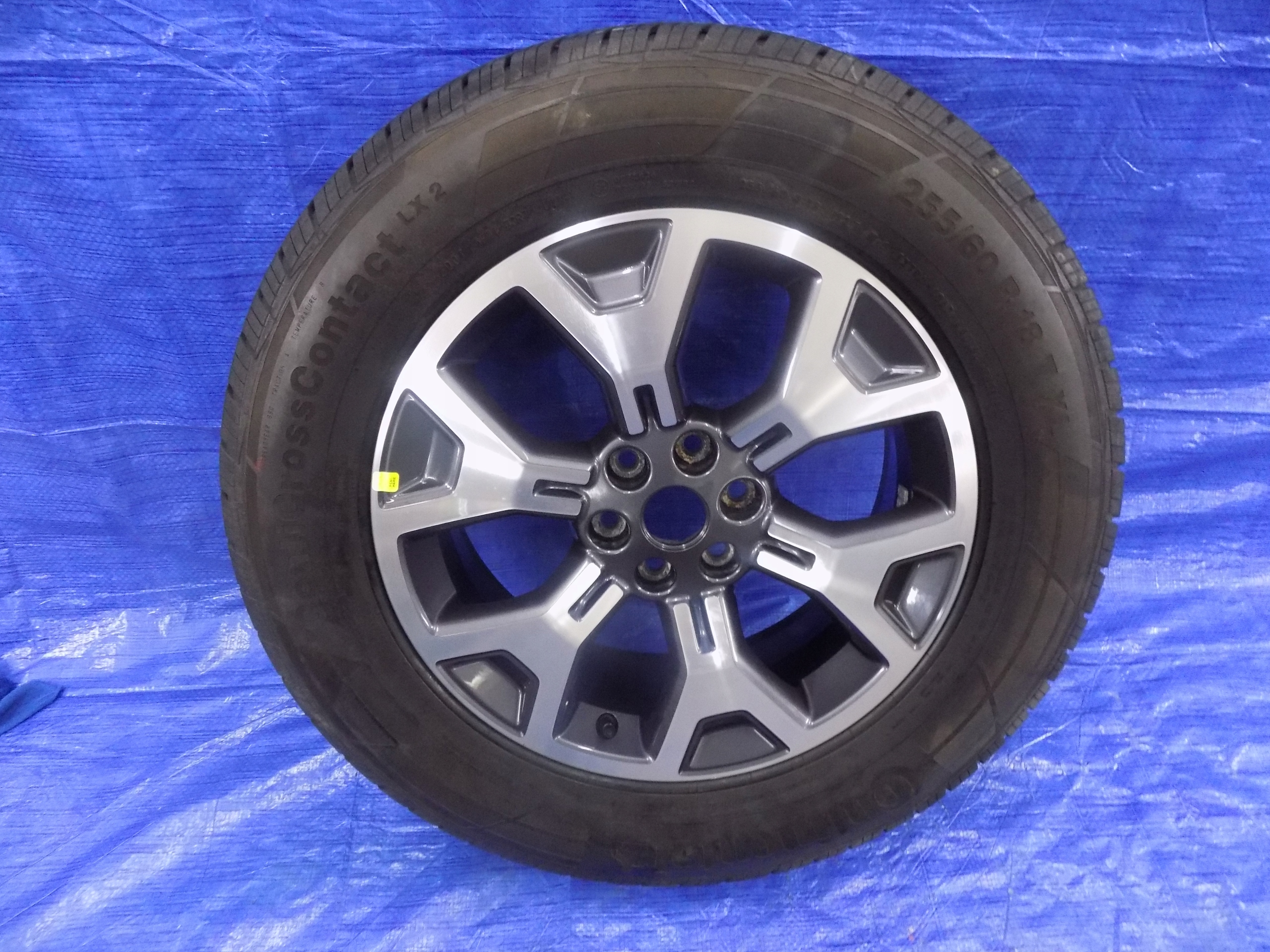 disk kolo 225/60/R18 RENAULT ALASKAN 2017R