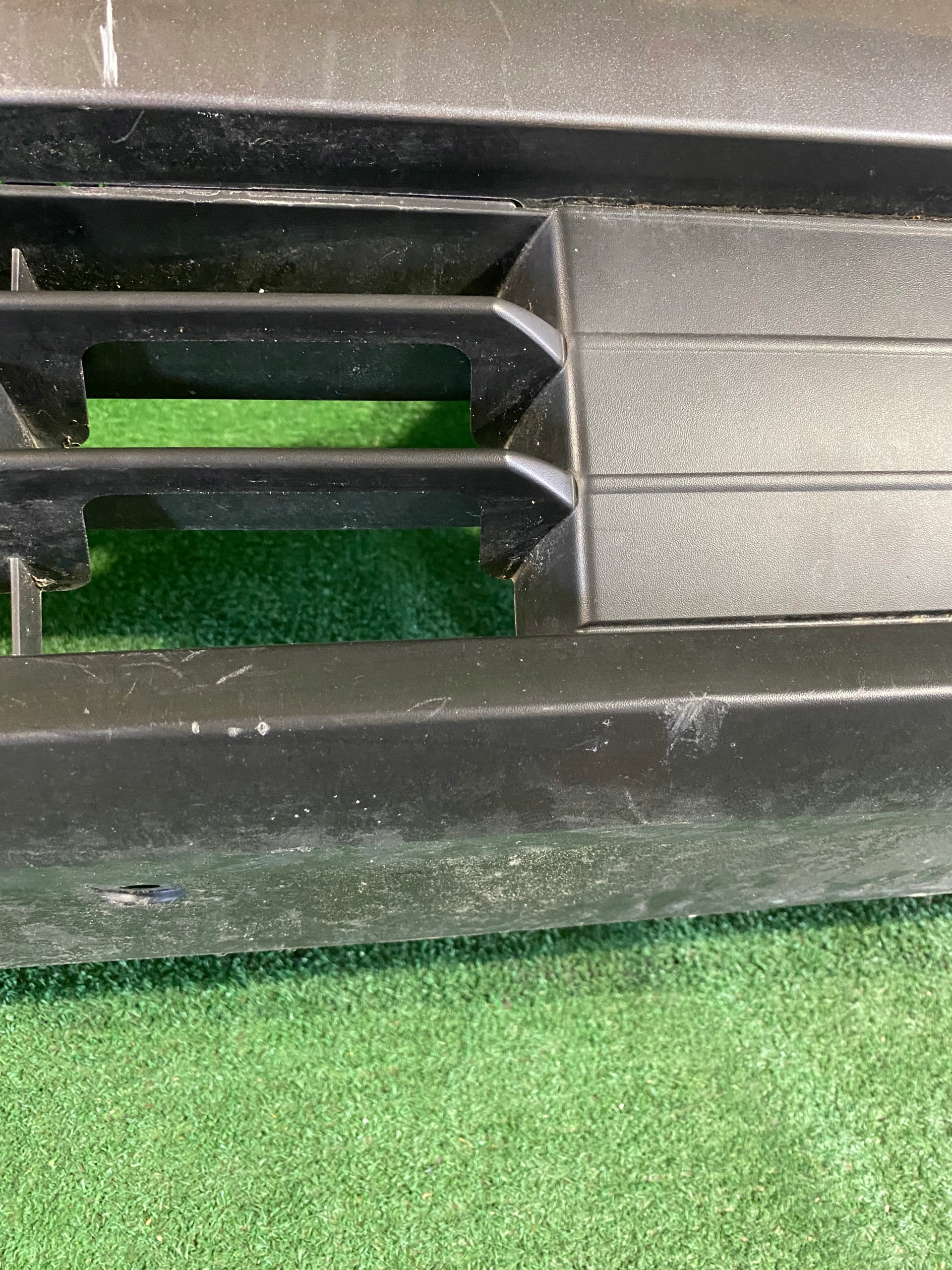 front bumper front NISSAN JUKE II F16 19