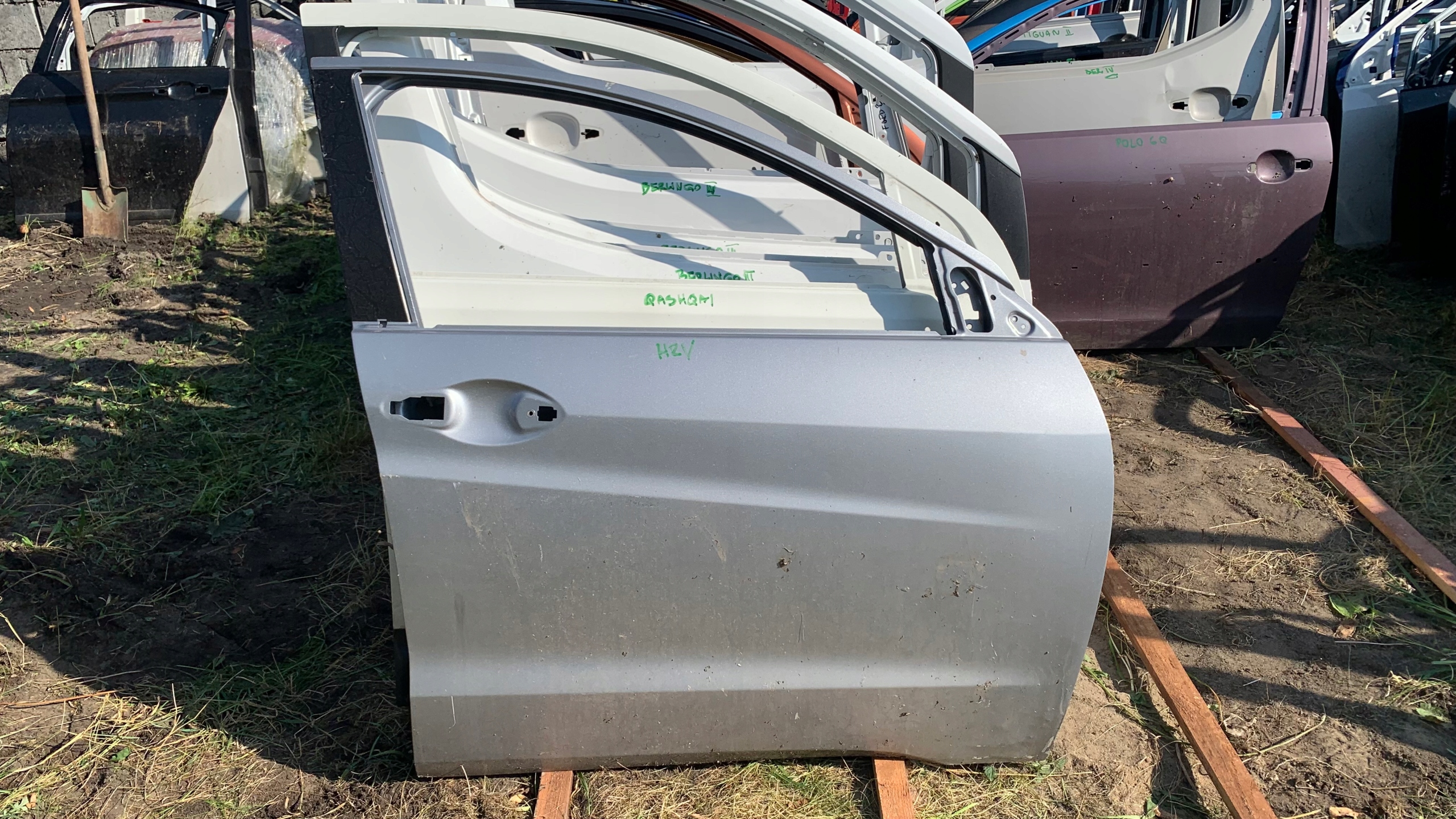 HONDA HRV HR-V PRZEDNIE PRAWE DRZWI