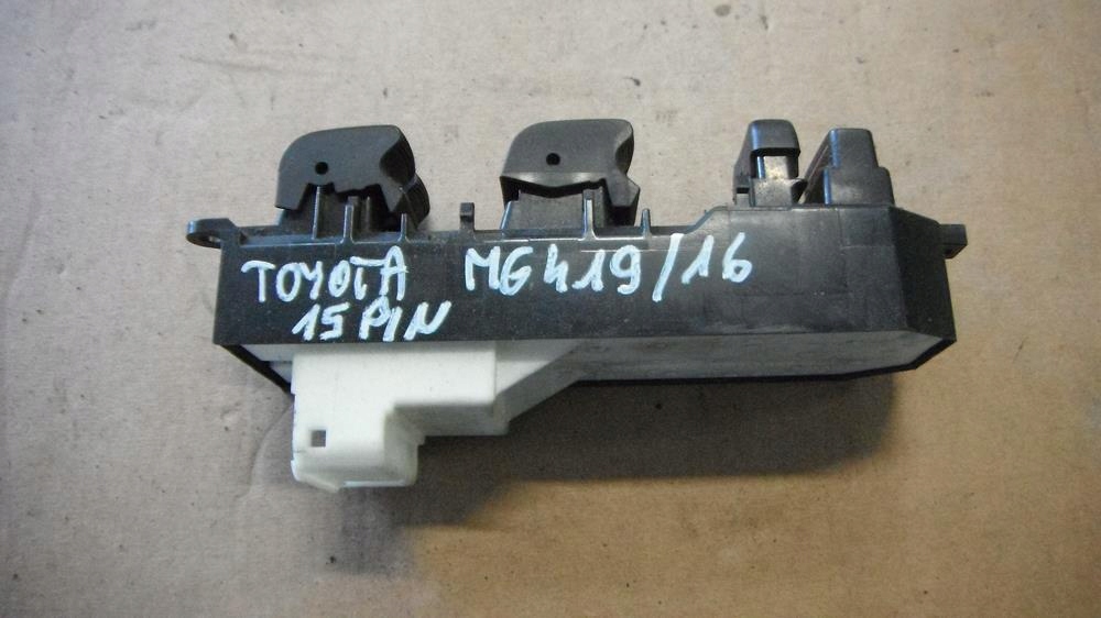 TOYOTA RAV4 III PANEL SZYB 838-3V75