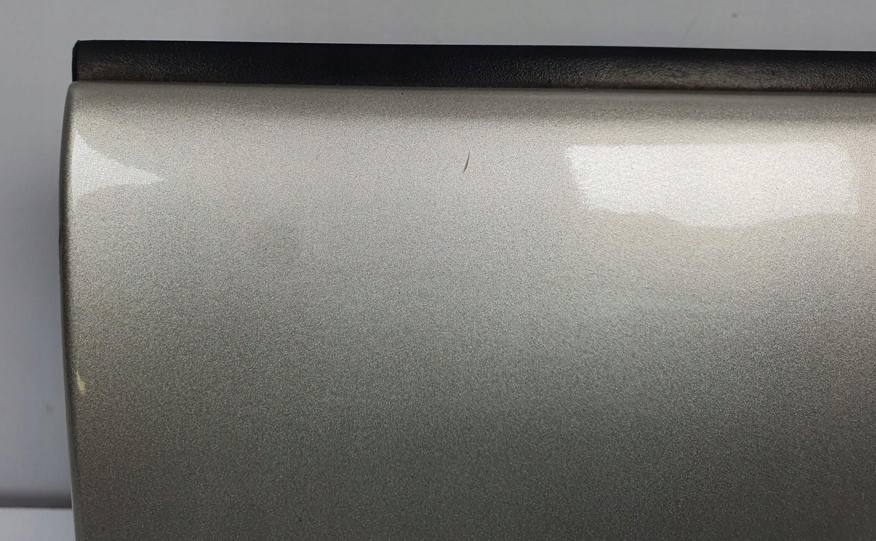 LISTWA OŚWIETLENIE BLENDA KLAPY TYŁ SAAB 900 II Producent części Saab OE