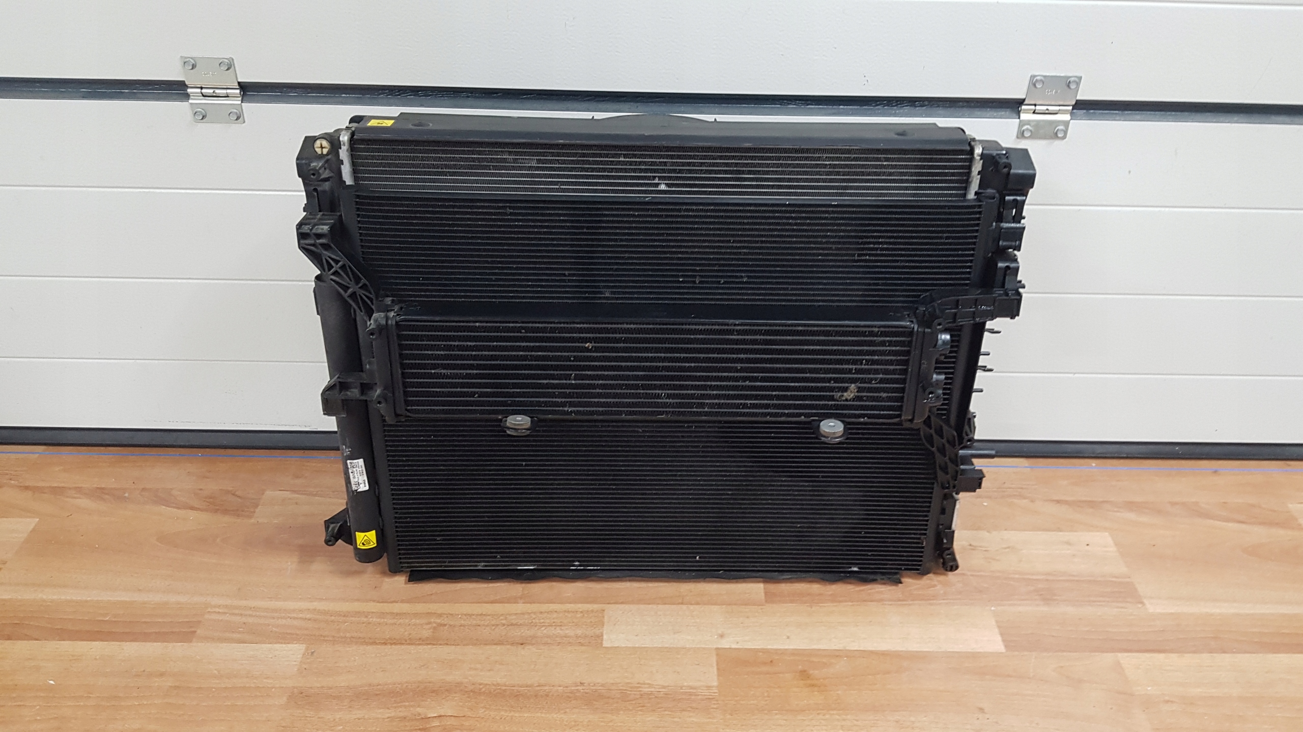 GHIBLI LEVANTE КВАТРОПОРТ КОМПЛЕКТ РАДІАТОРИ 3v6 D