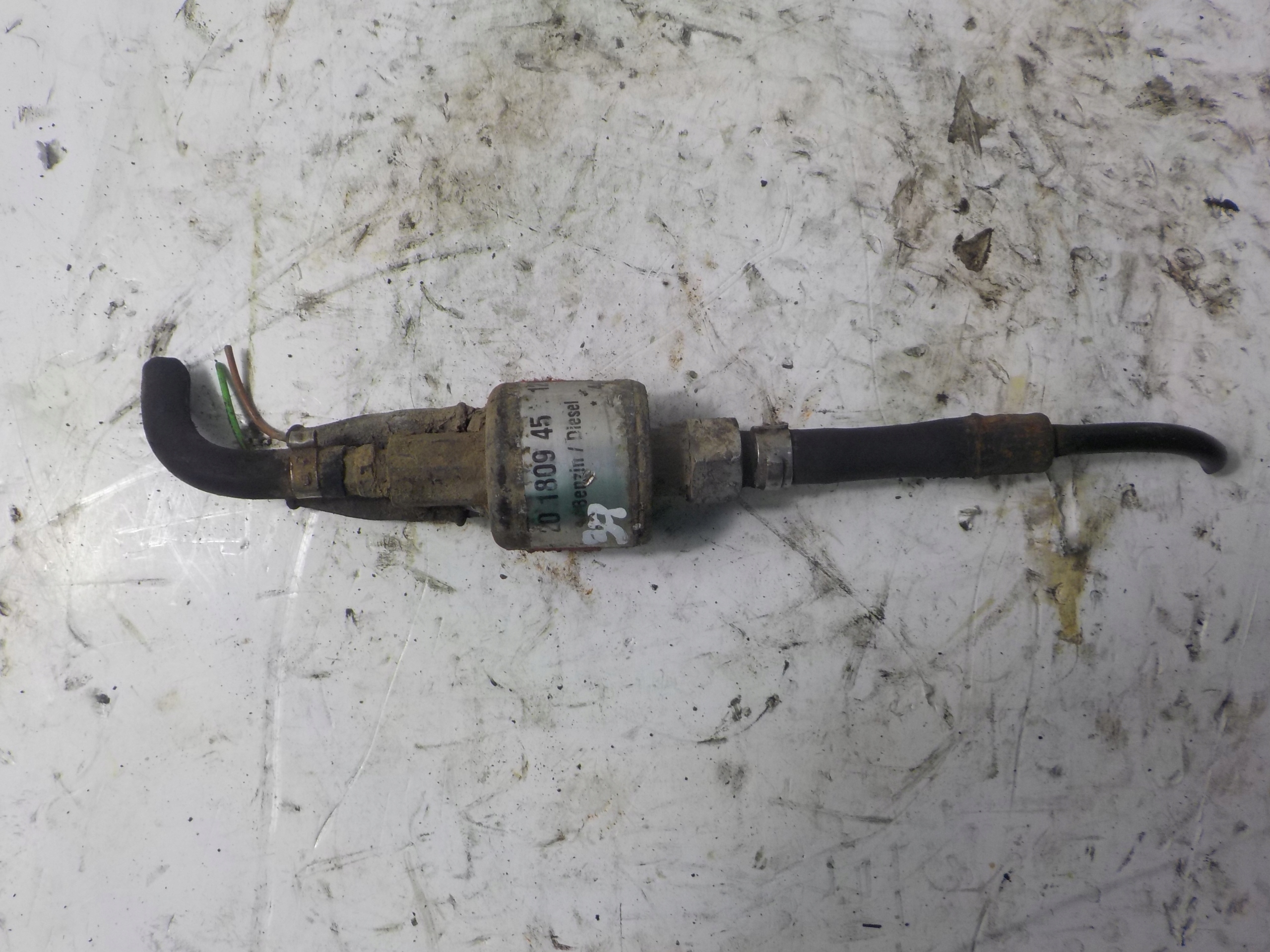 AUDI A6 C5 pumpa paliva WEBASTO HYDRONIC 20180945