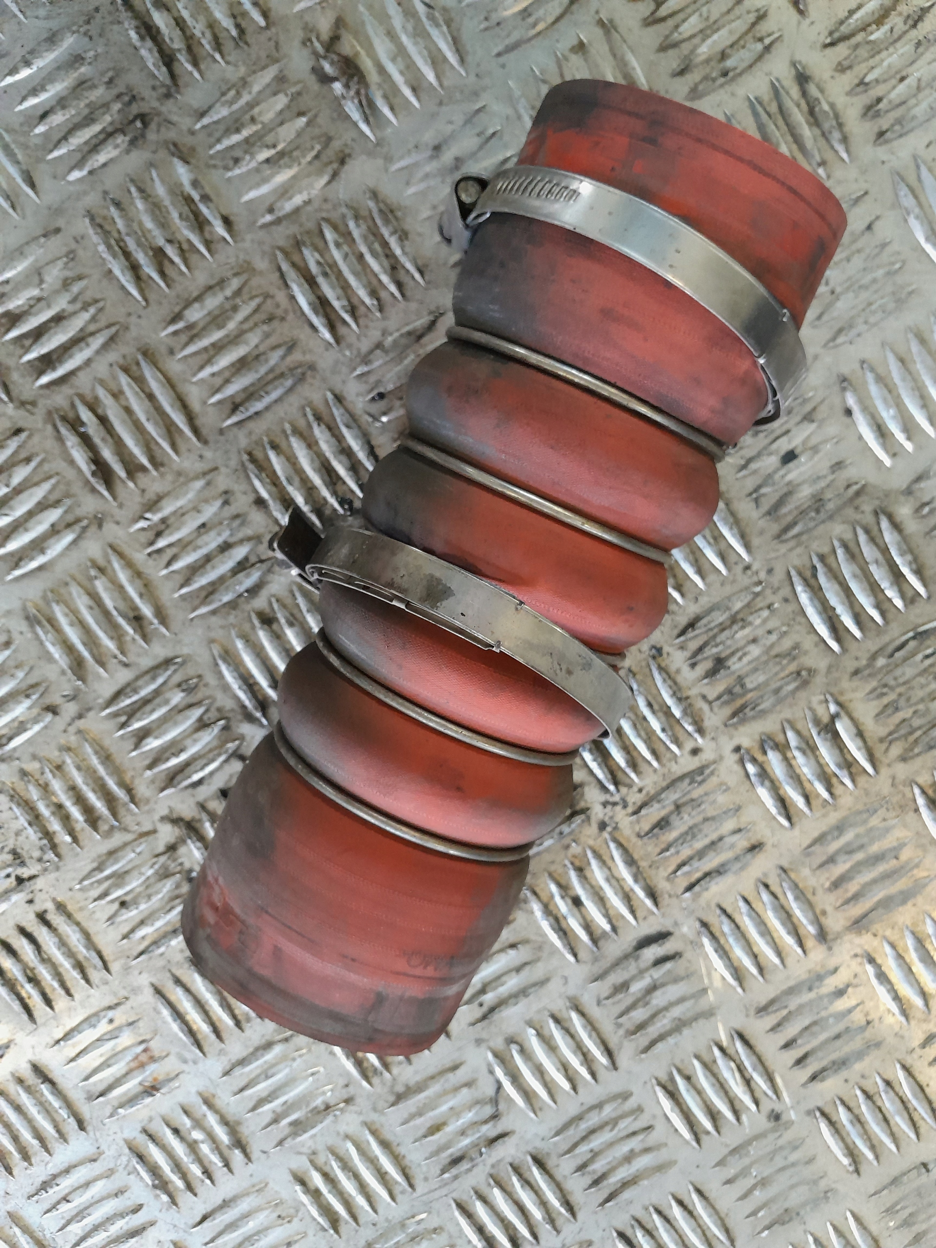 RURA INTERCOOLERA RENAULT MIDLUM DXI 220 Numer katalogowy części 5010619445