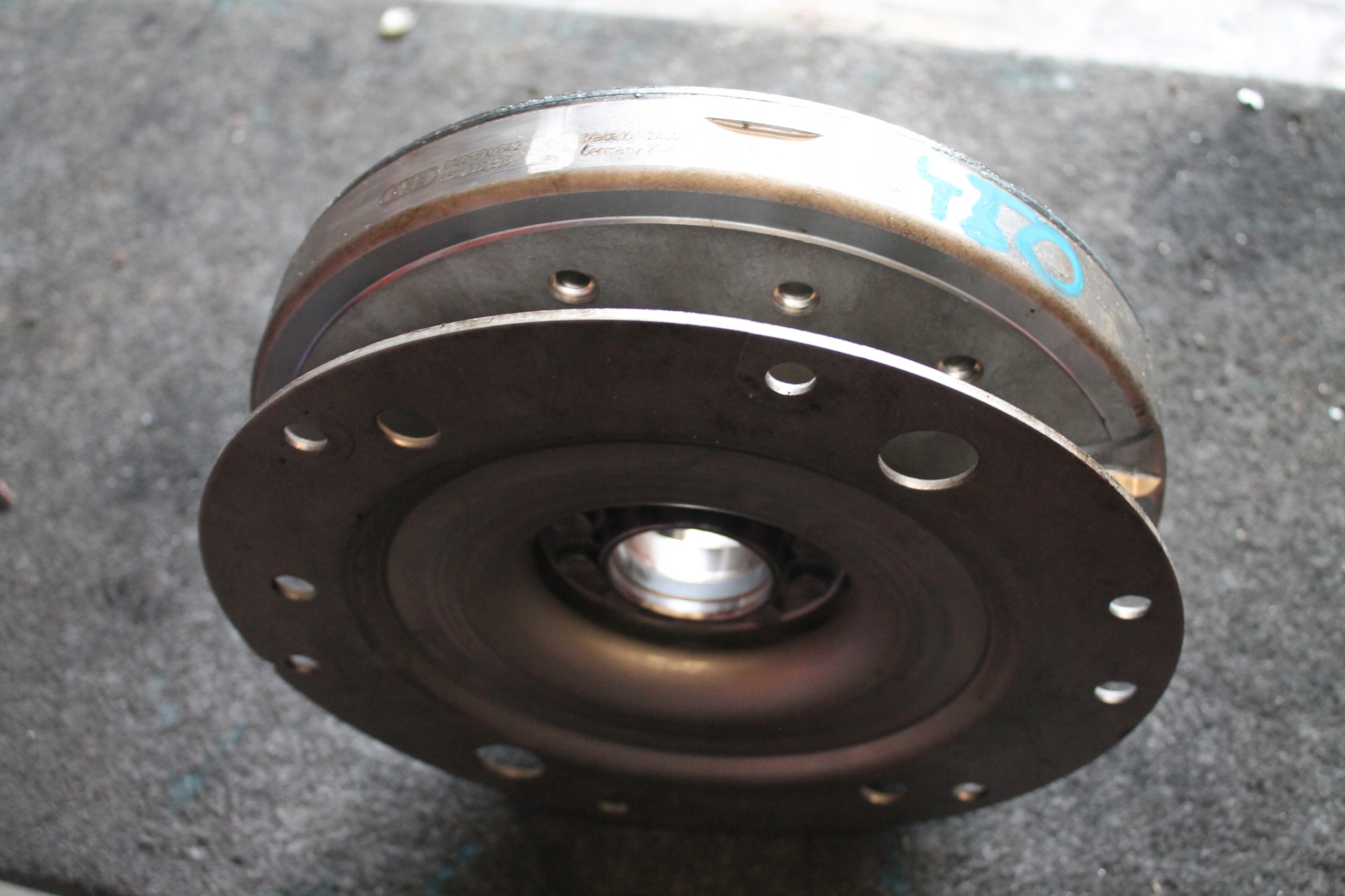 2450. wheel flywheel AUDI 012295001542 0501332835