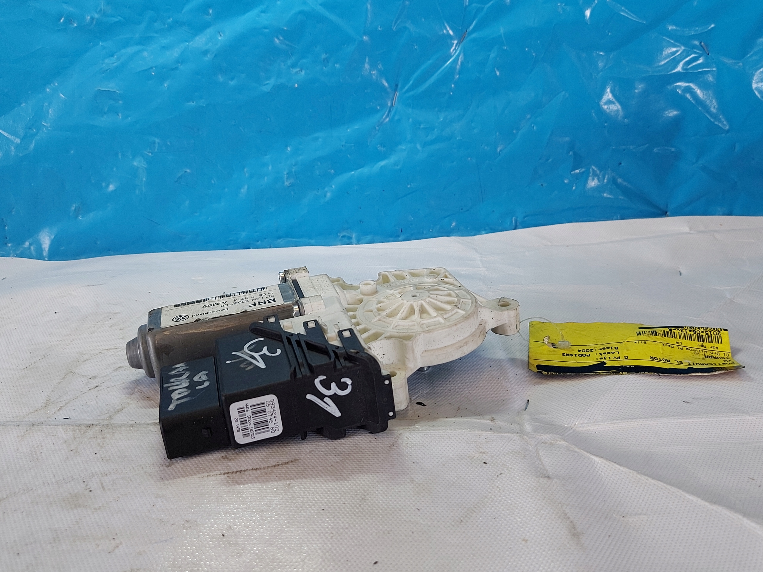 engine lifting windows TOURAN 993424100 left rear part