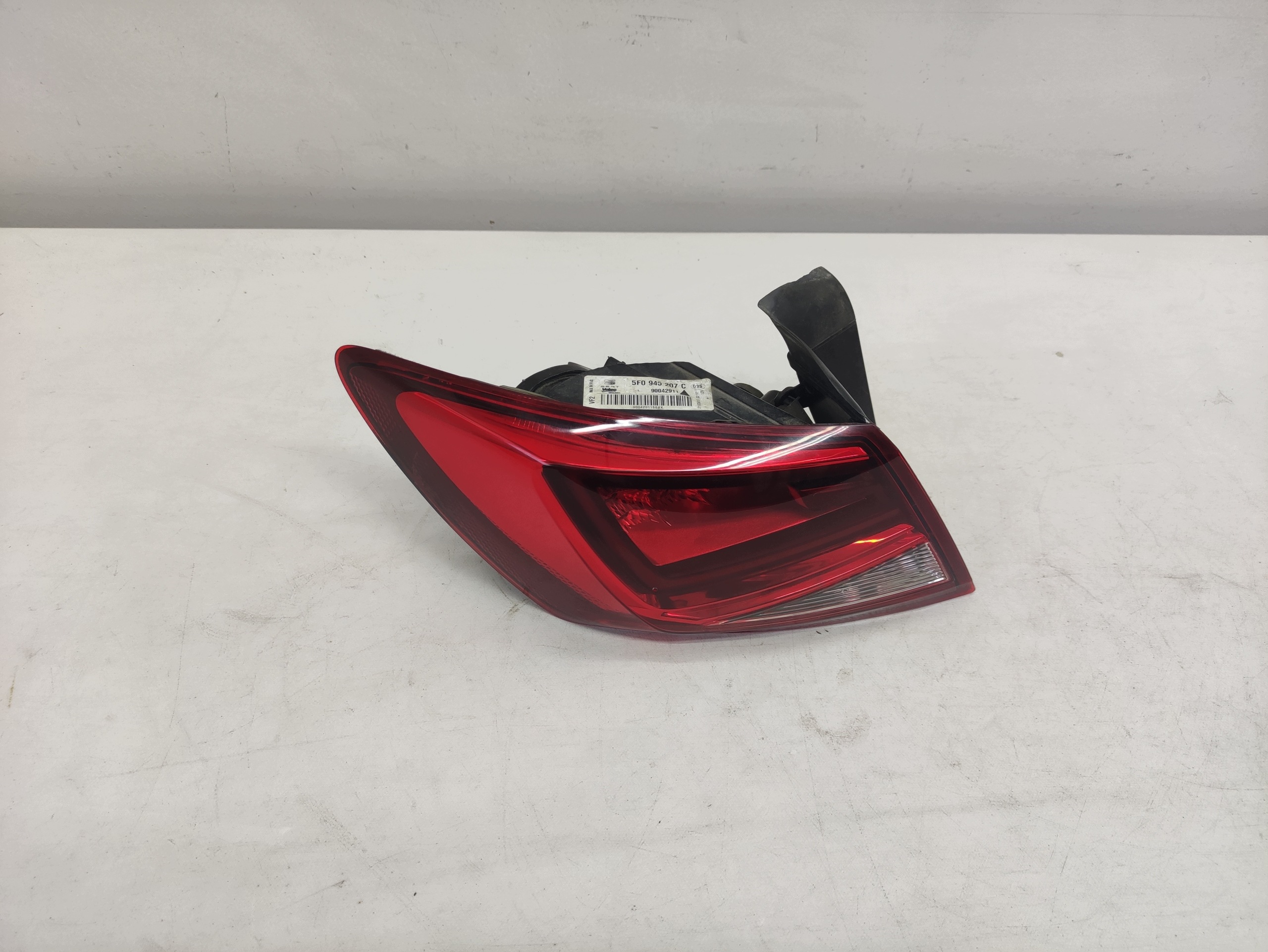 SEAT LEON 3 III 12- HB 5D light left rear part LED original EUROPA