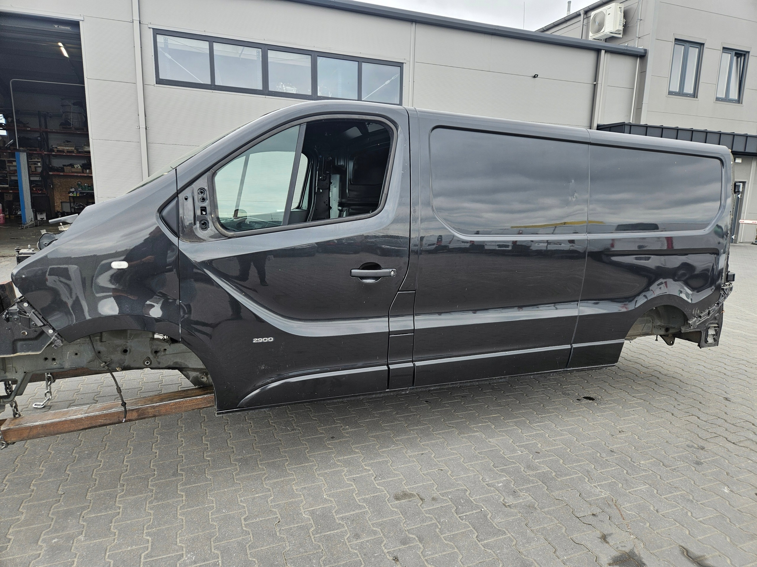 RENAULT TRAFIC III Tür links vorne