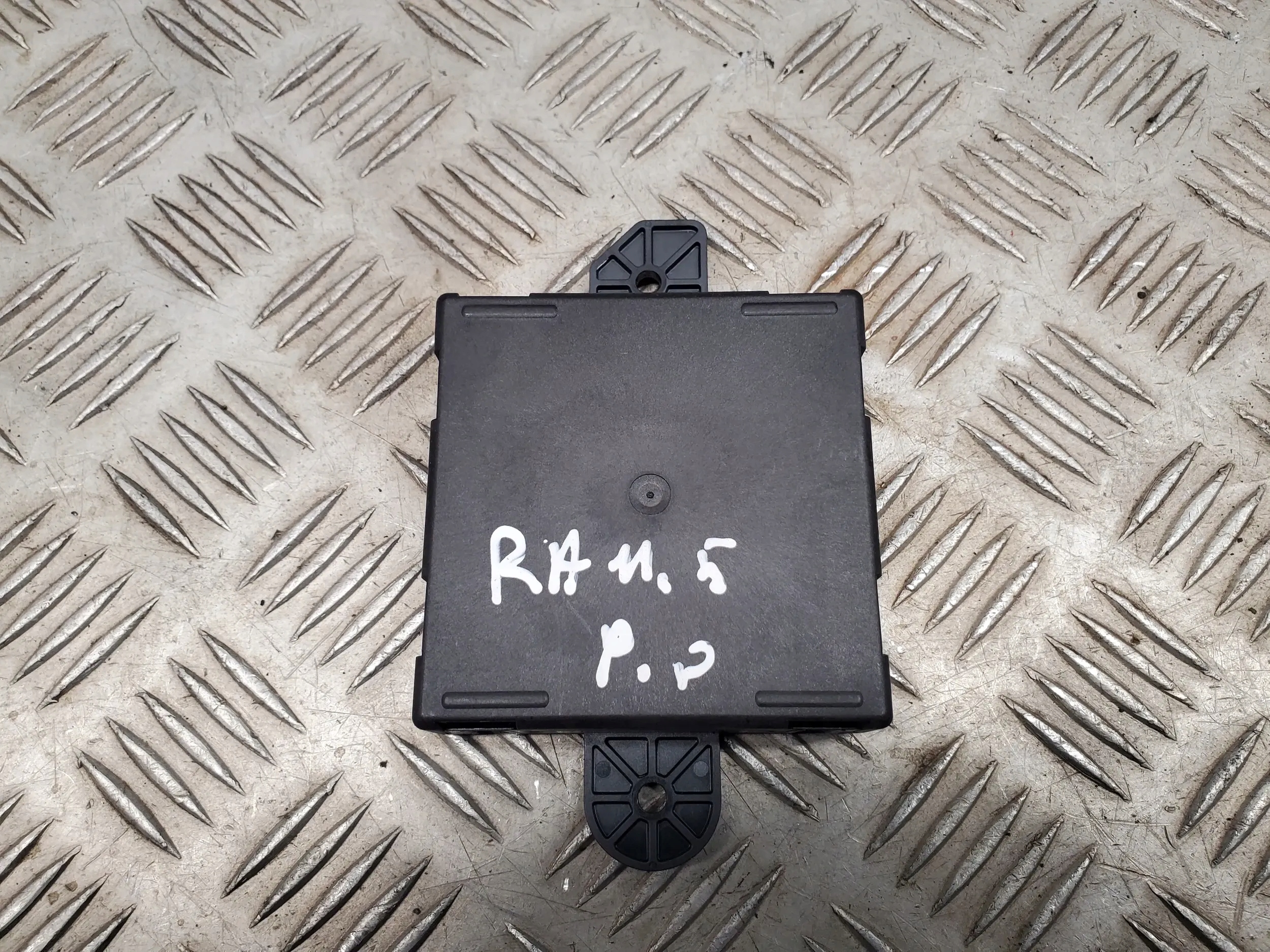 Dodge RAM 68055298AK Przód strona prawa Moduły drzwi Typ samochodu 4x4/SUV