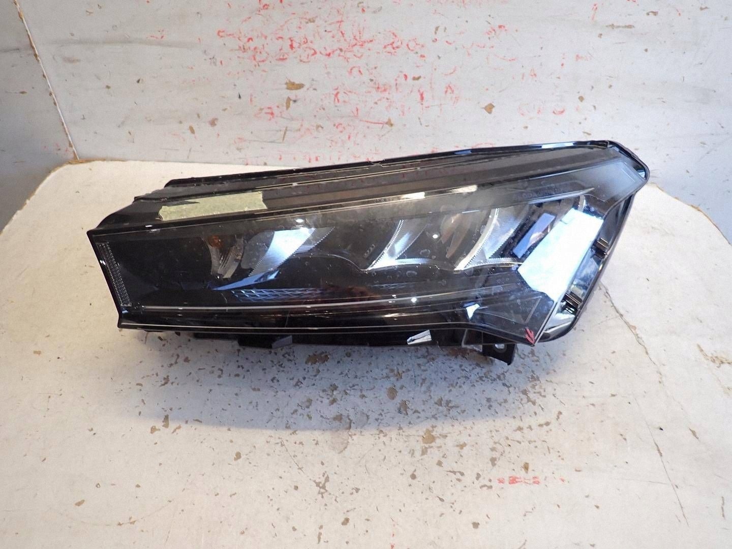 light front front left SKODA ENYAQ 2021- FULL LED 5LB941015F