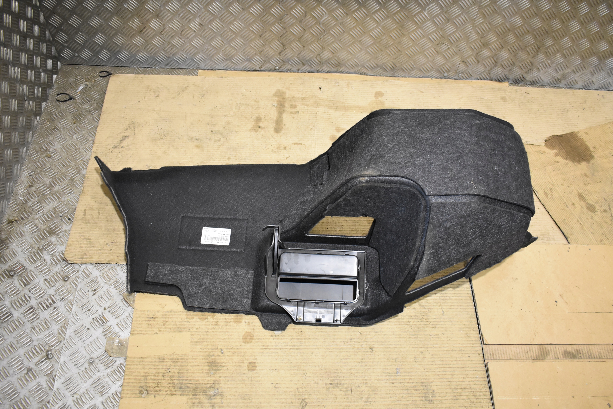 perfect condition side upholstery boot rear right PORSCHE PANAMERA 971 1