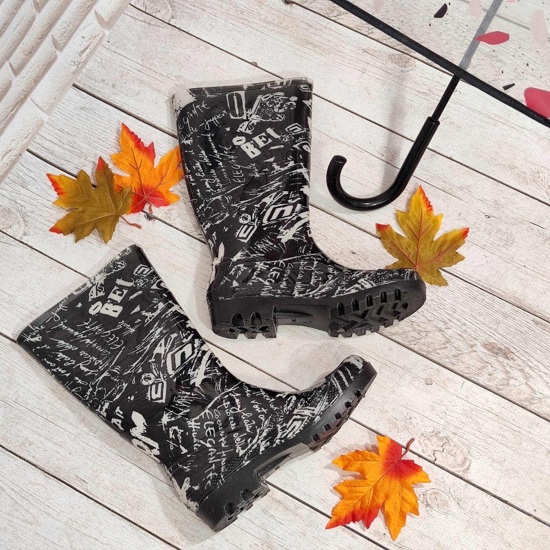 WYSOKIE KALOSZE DAMSKIE Z GEOMETRYCZNYM WZOREM rozm. 36 Płeć kobieta