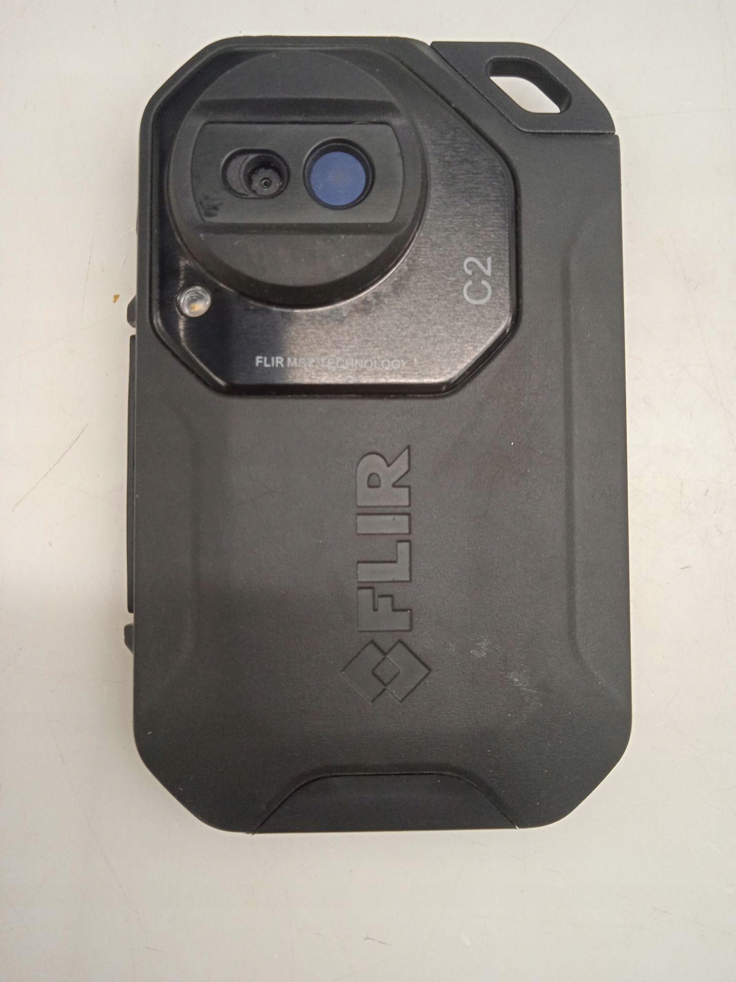 KOMPAKTOWA KAMERA TERMOWIZYJNA FLIR C2 Kod producenta C2