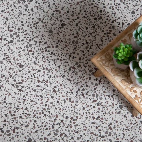 SAMOPRZYLEPNE PŁYTKI PODŁOGOWE KAMYK TERRAZZO PCV Długość 30.5 cm