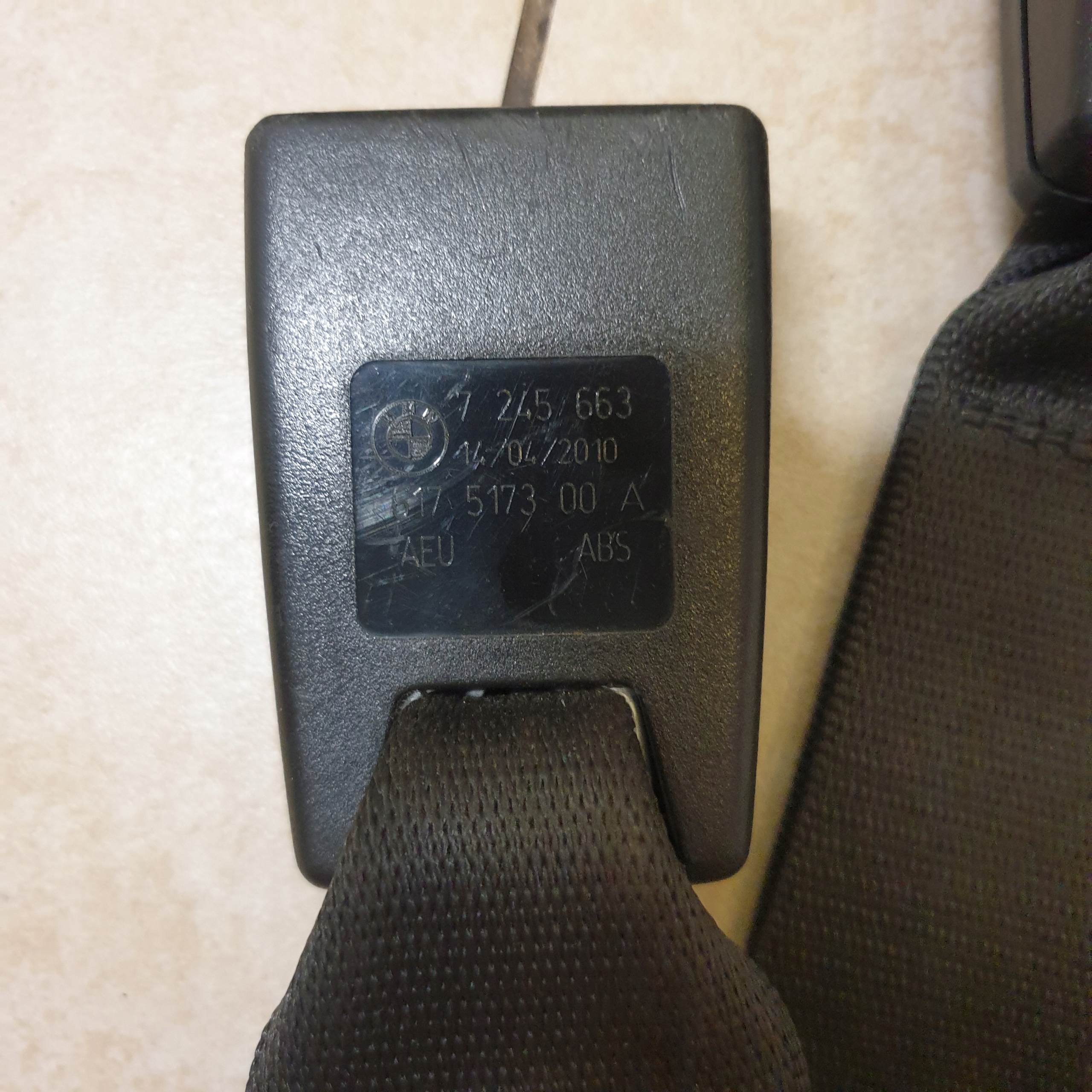 KLAMRA Fixation arbre ceintures sécurité de Sécurité Arrière PODWOJNA BMW 3 E90 1 E87 OE