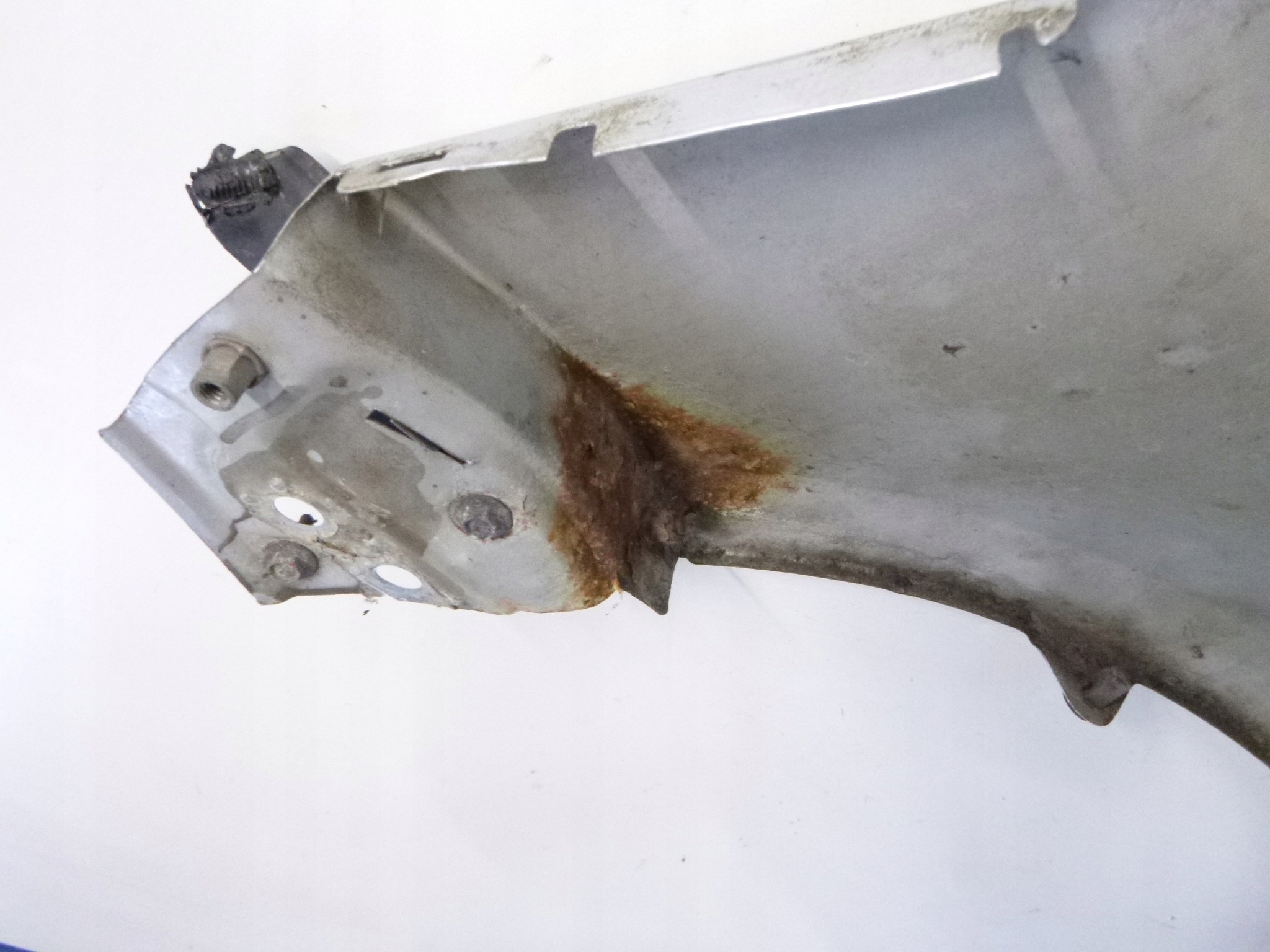 fender front right VW Fox 2005-2011 3D LA7W Srebrny