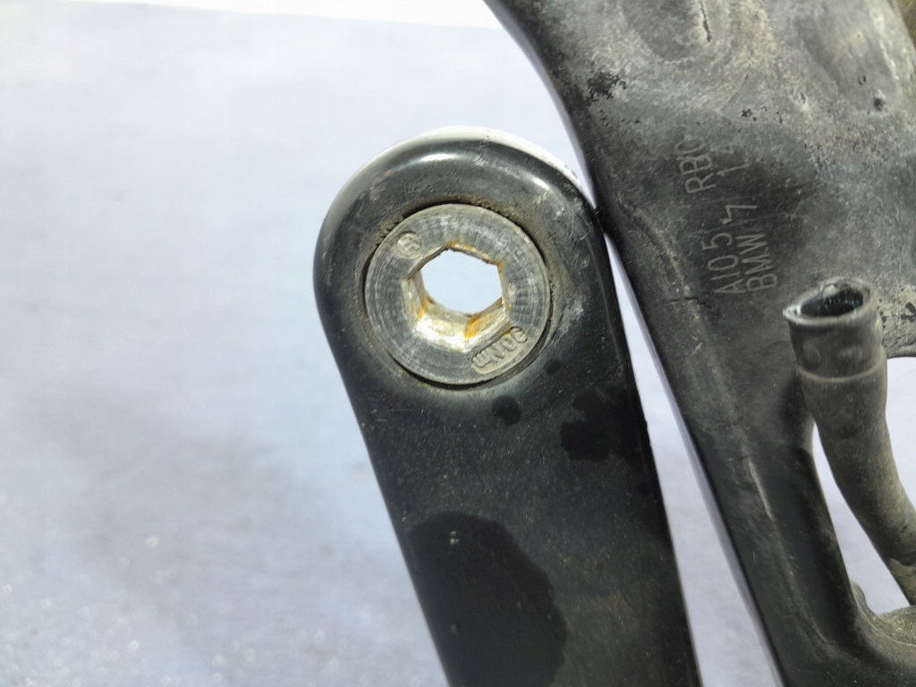 BMW 7 E65 E66 RAMIĘ WYCIERACZKI PRZÓD PRAWA Numer katalogowy części 01