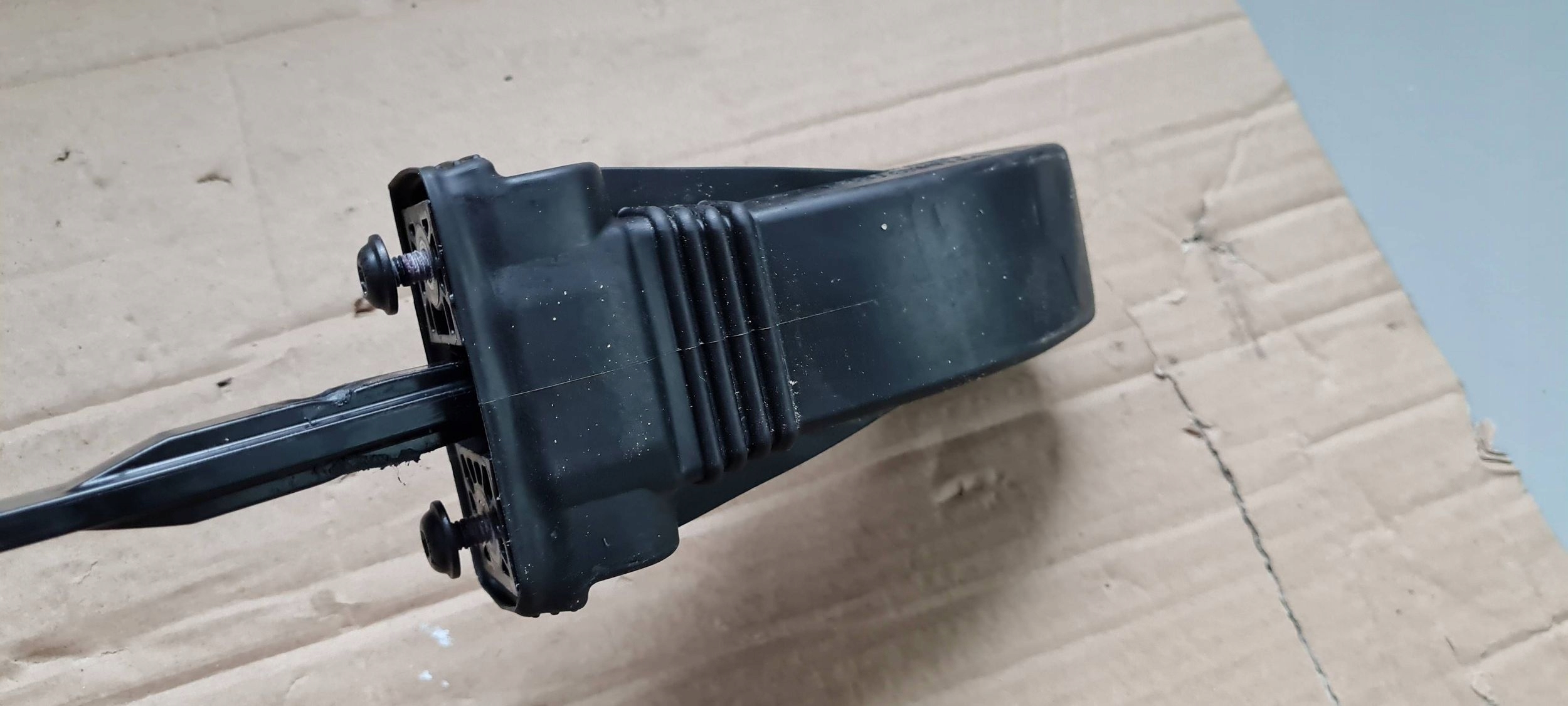 S4 B9 8W A4 limiter door left right front 8W0837249