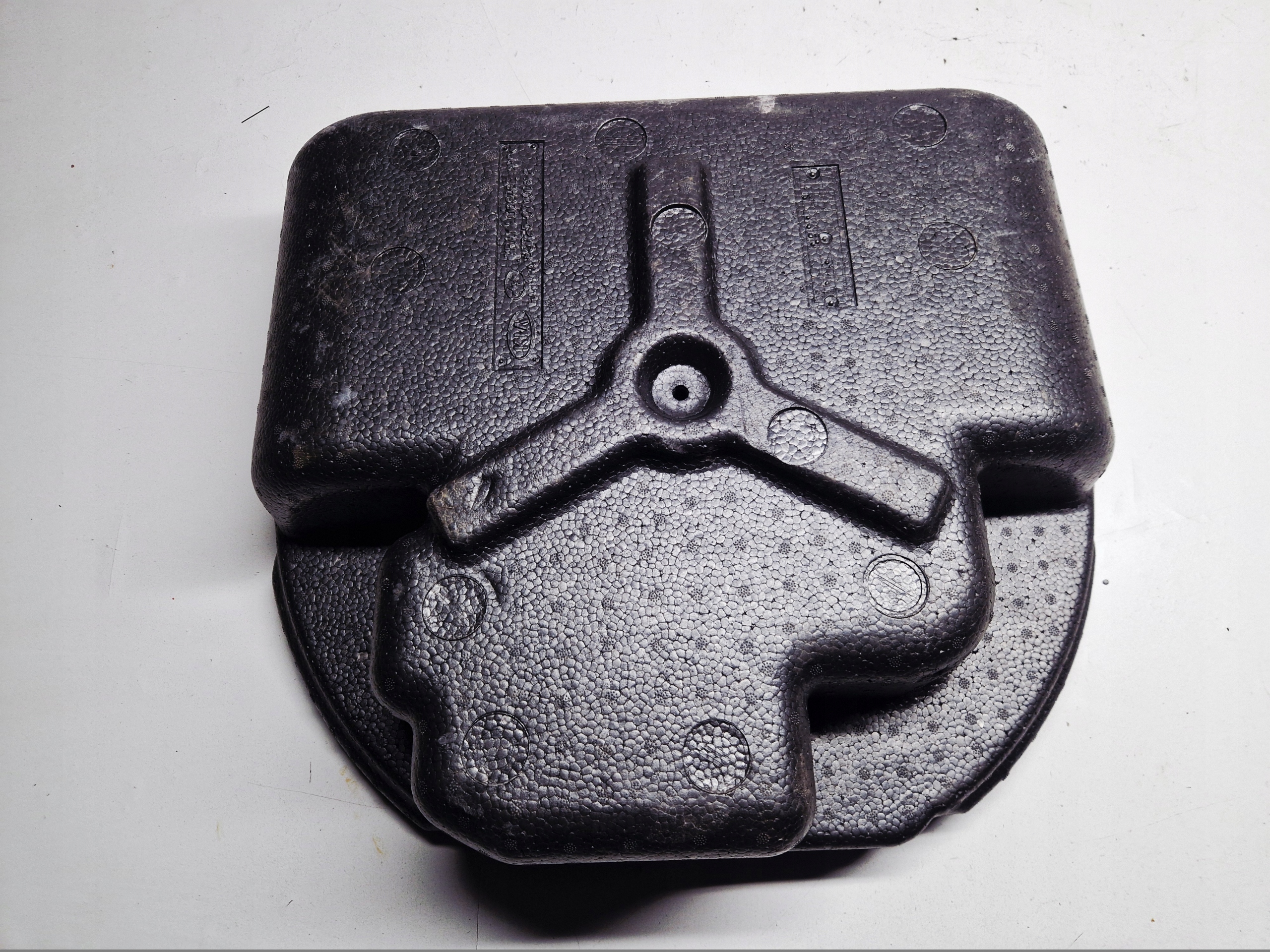 KIA PICANTO and filling boot polystirene 85725-07100